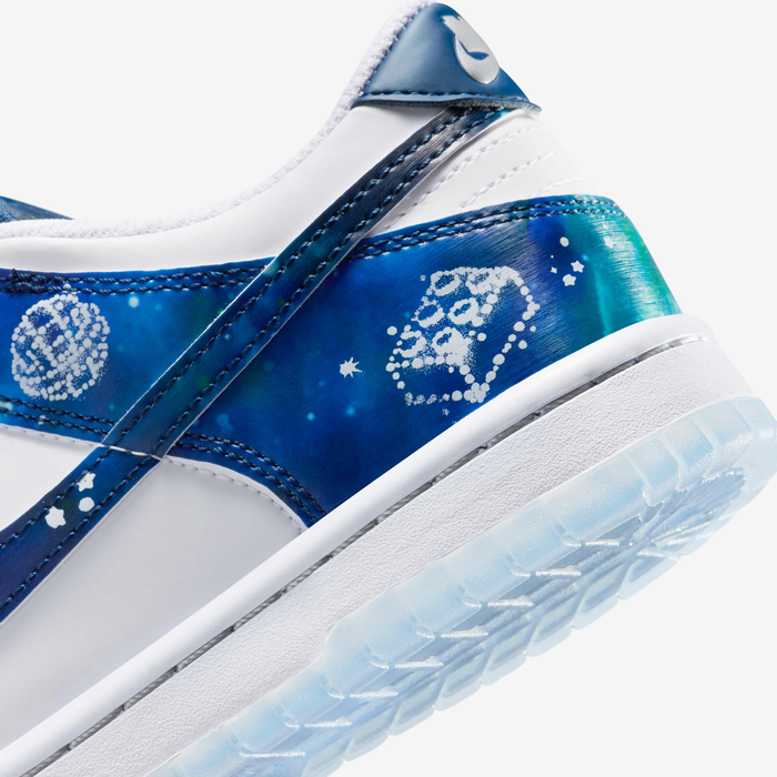 Nike Dunk Low x LEGO® Collection image number 7 Nike Dunk Low x LEGO® Collection image number 7