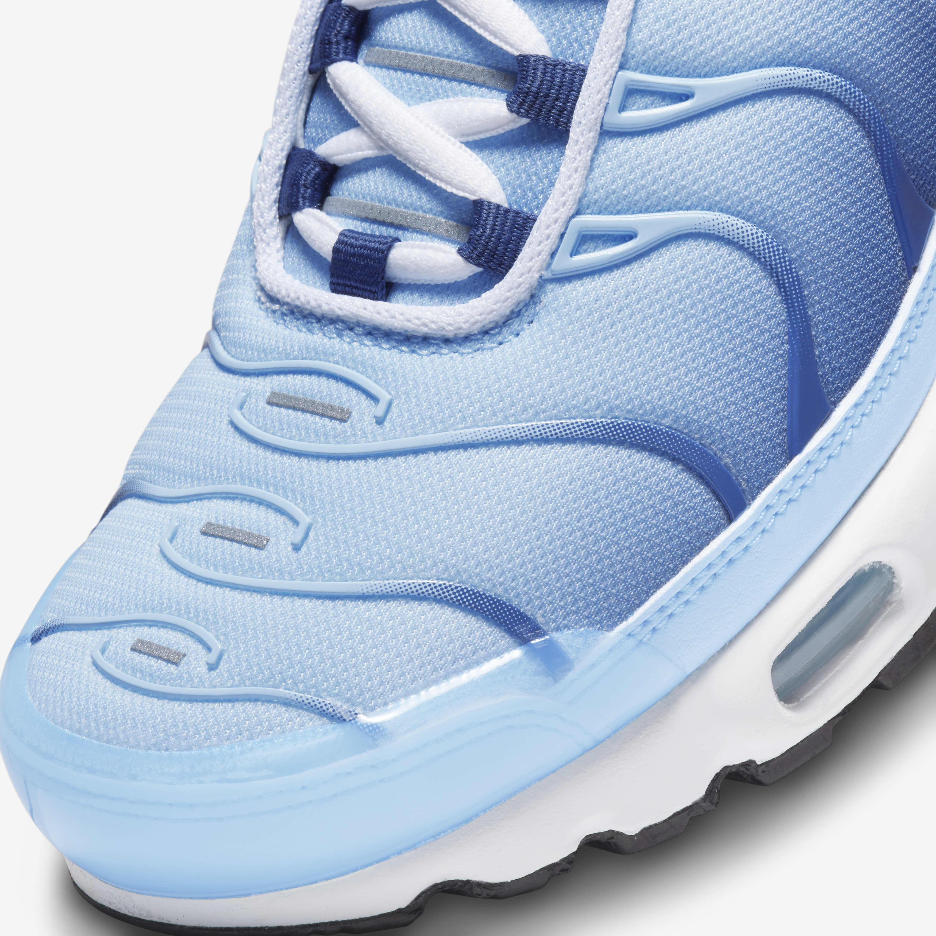 Nike Air Max Plus image number 6