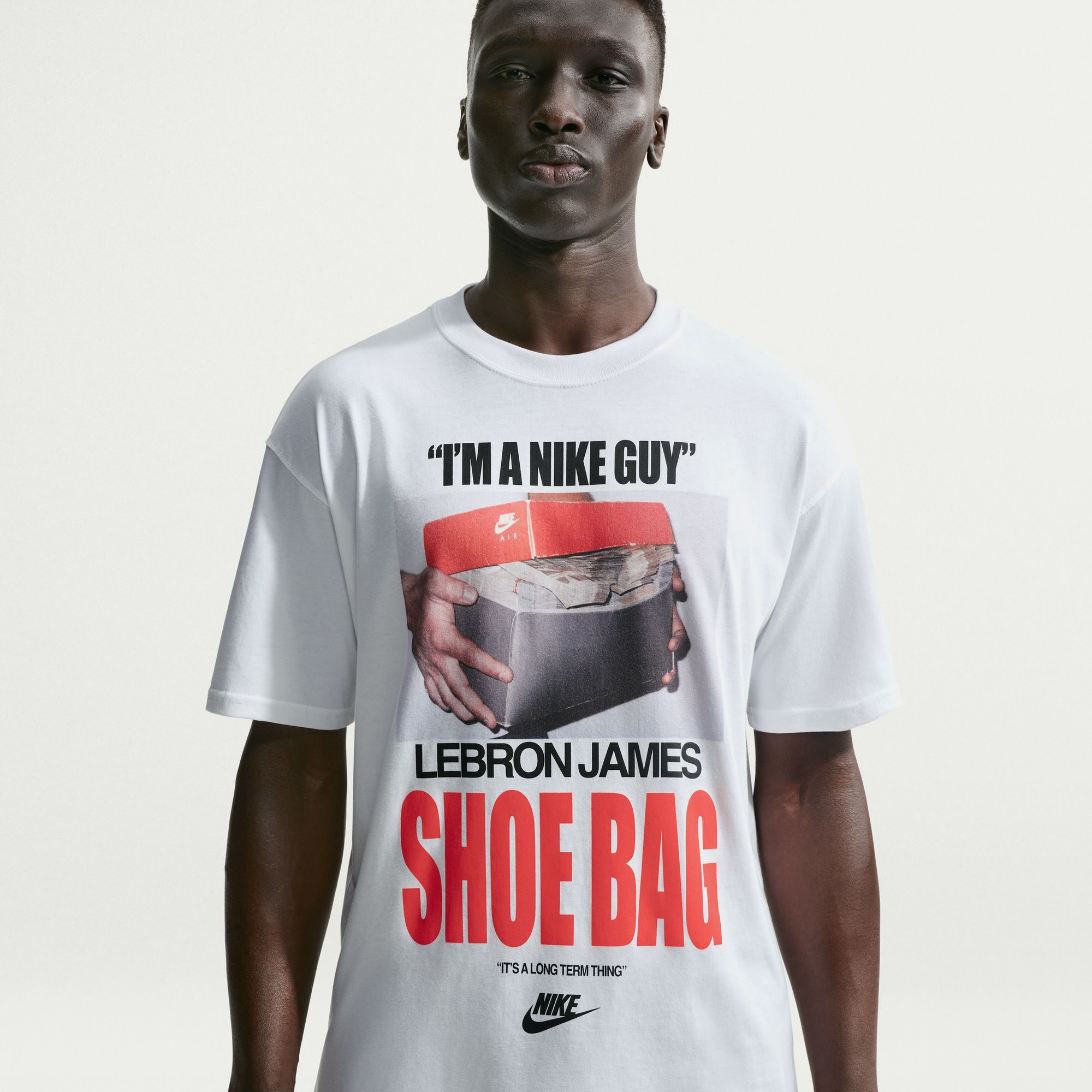 LeBron 'Shoe Bag' image number 2