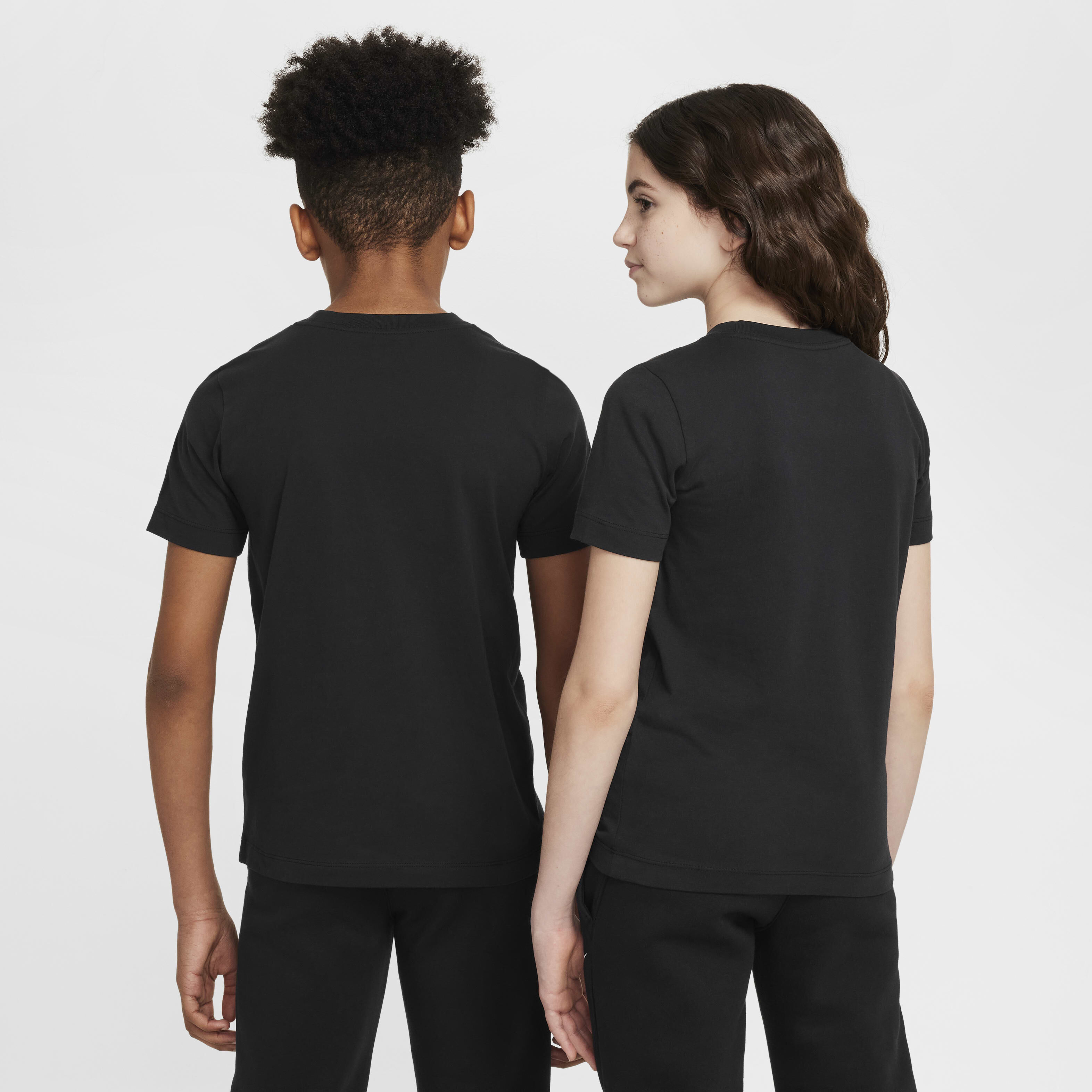 نايكي سبورتسوير image number 1