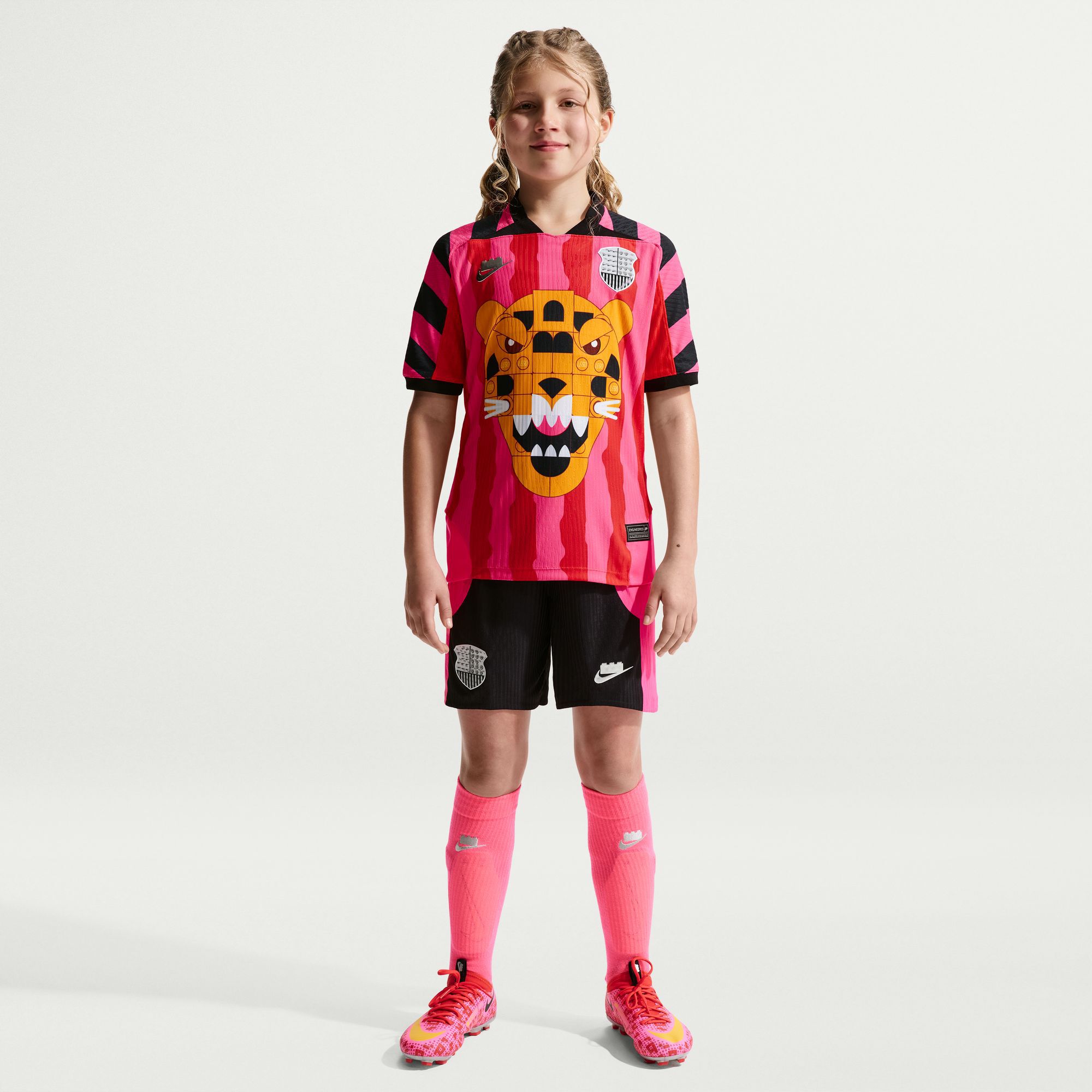 Nike x LEGO&reg; Collection image number 6