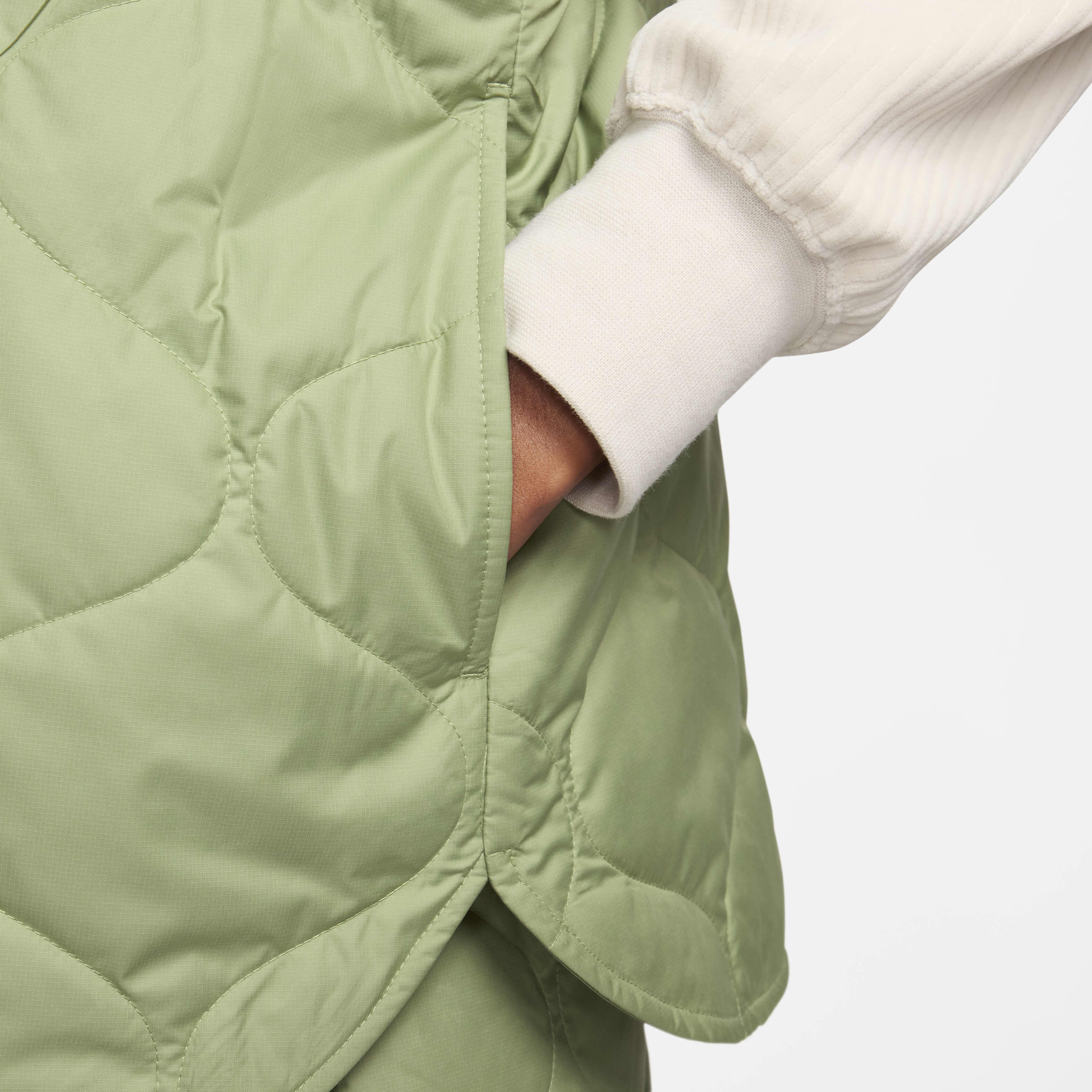 نايكي سبورتسوير ايسنشال image number 4