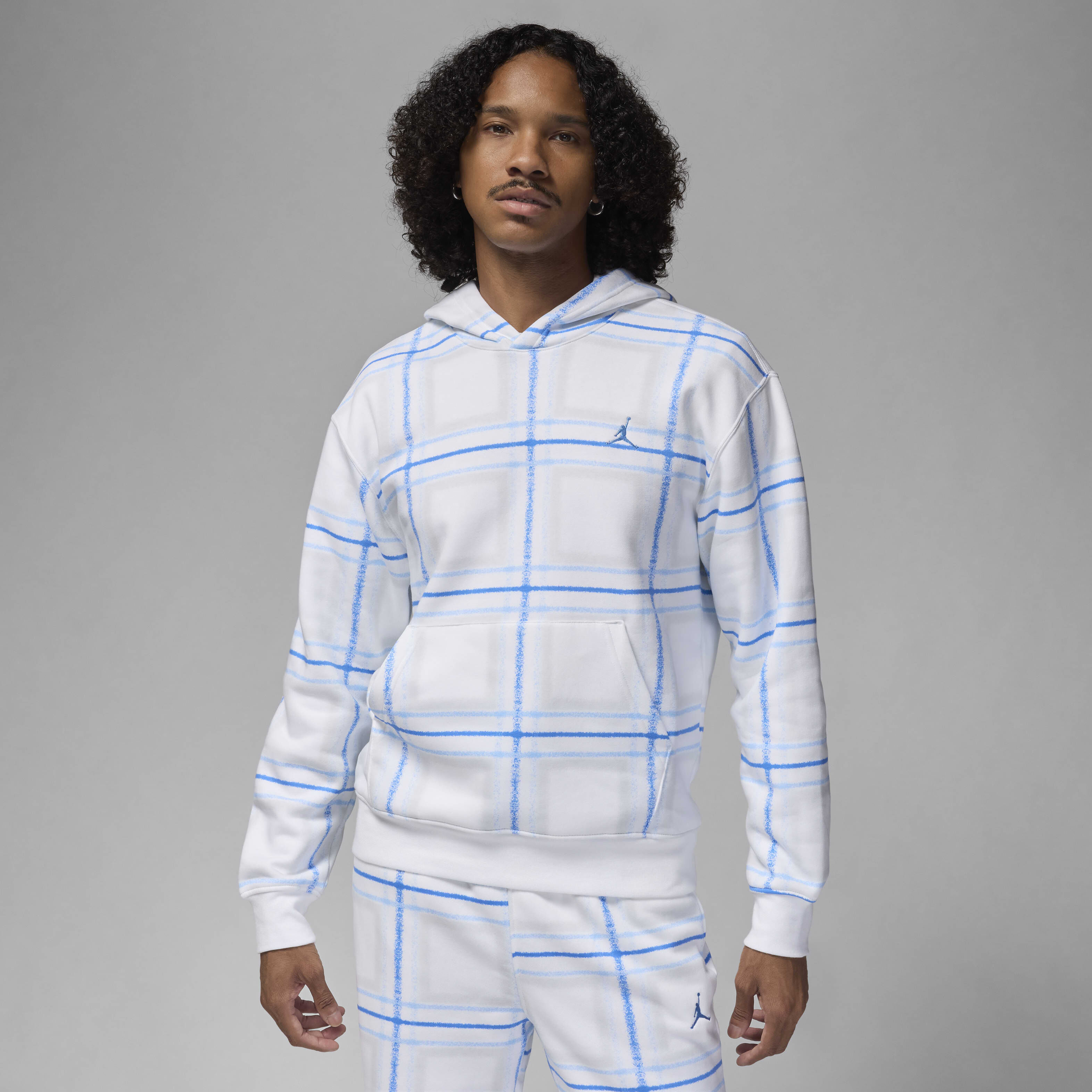 Buy Jordan Essentials Men s Fleece Pullover Hoodie Nike UAE Official