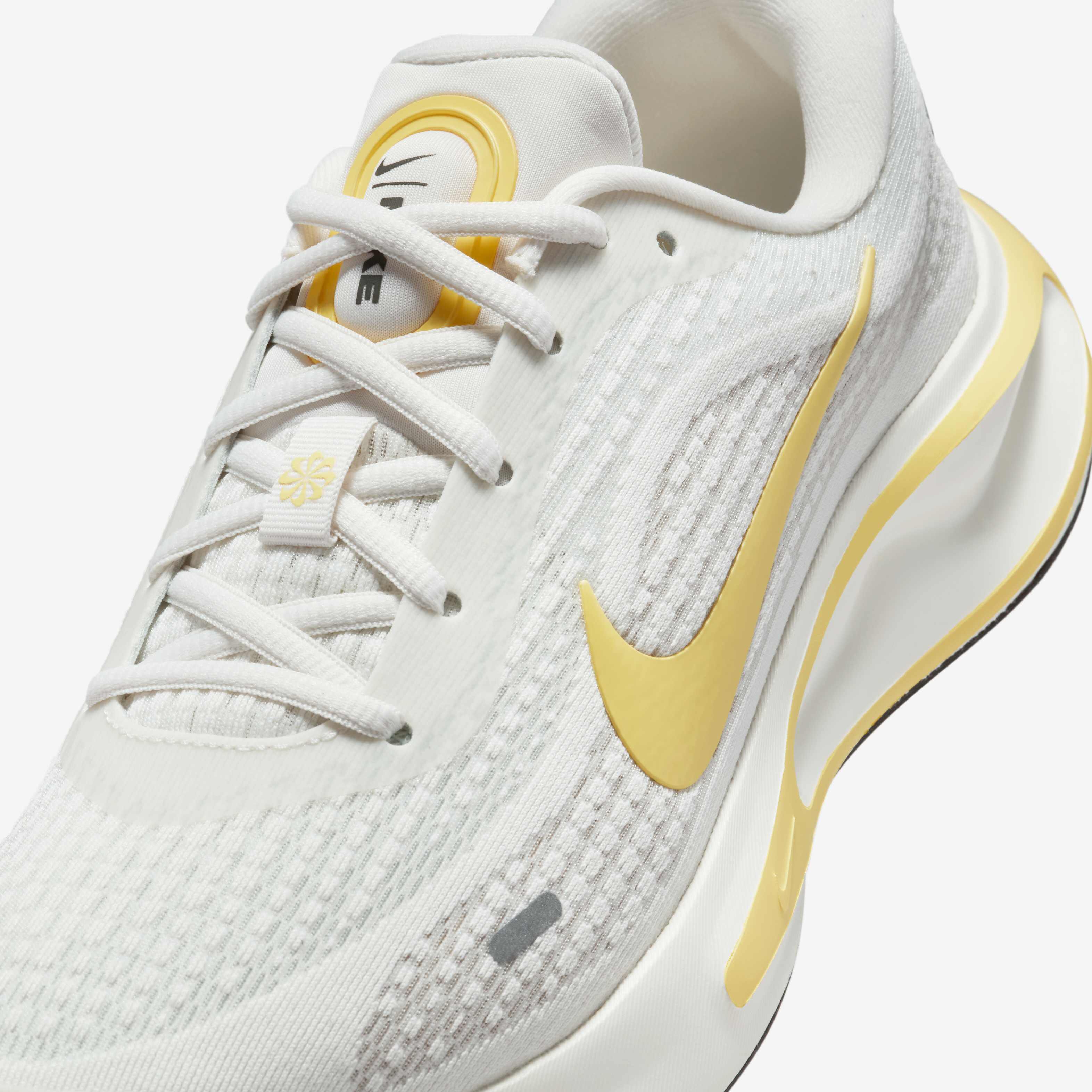 Nike Journey Run image number 6