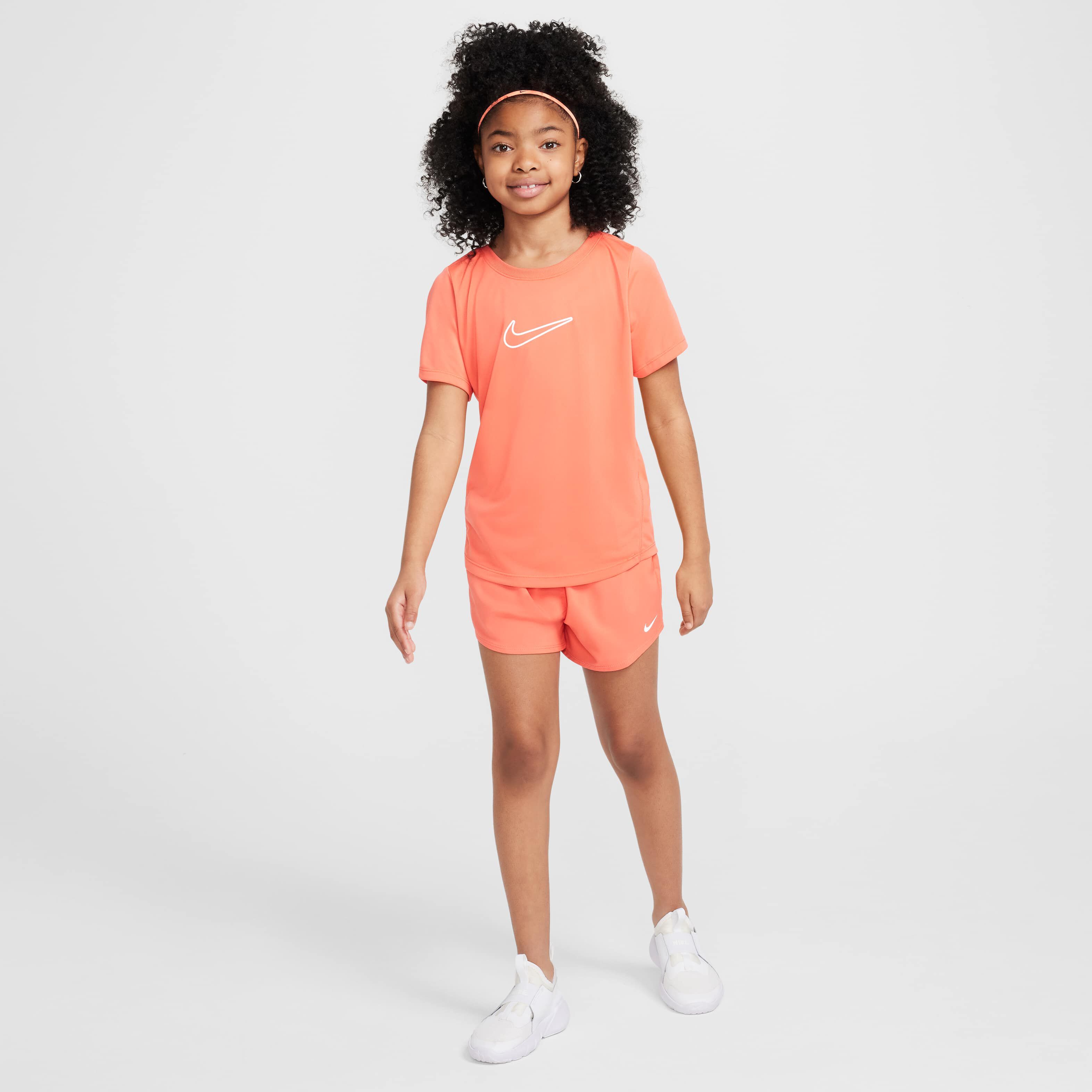 نايكي ون فيتد image number 4