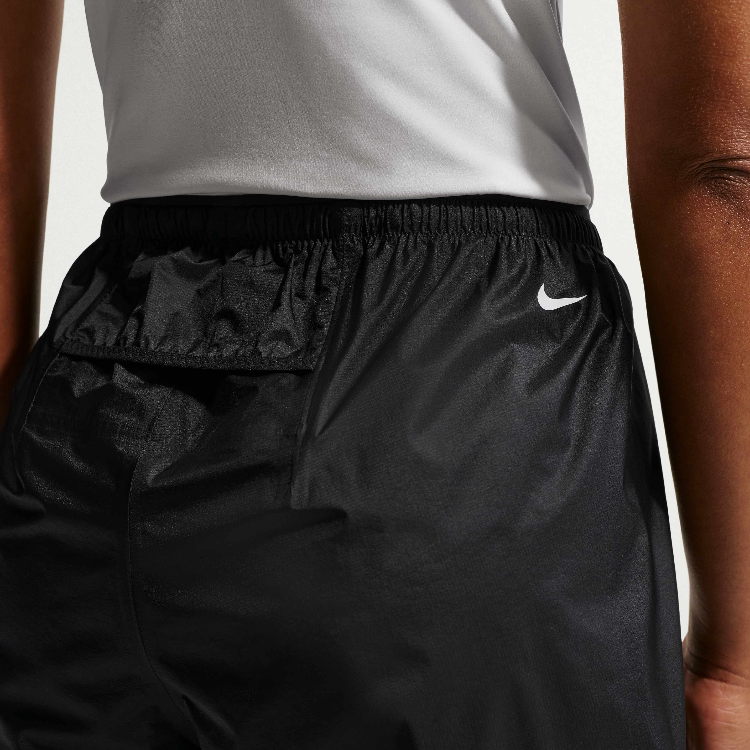 Nike ACG image number 2
