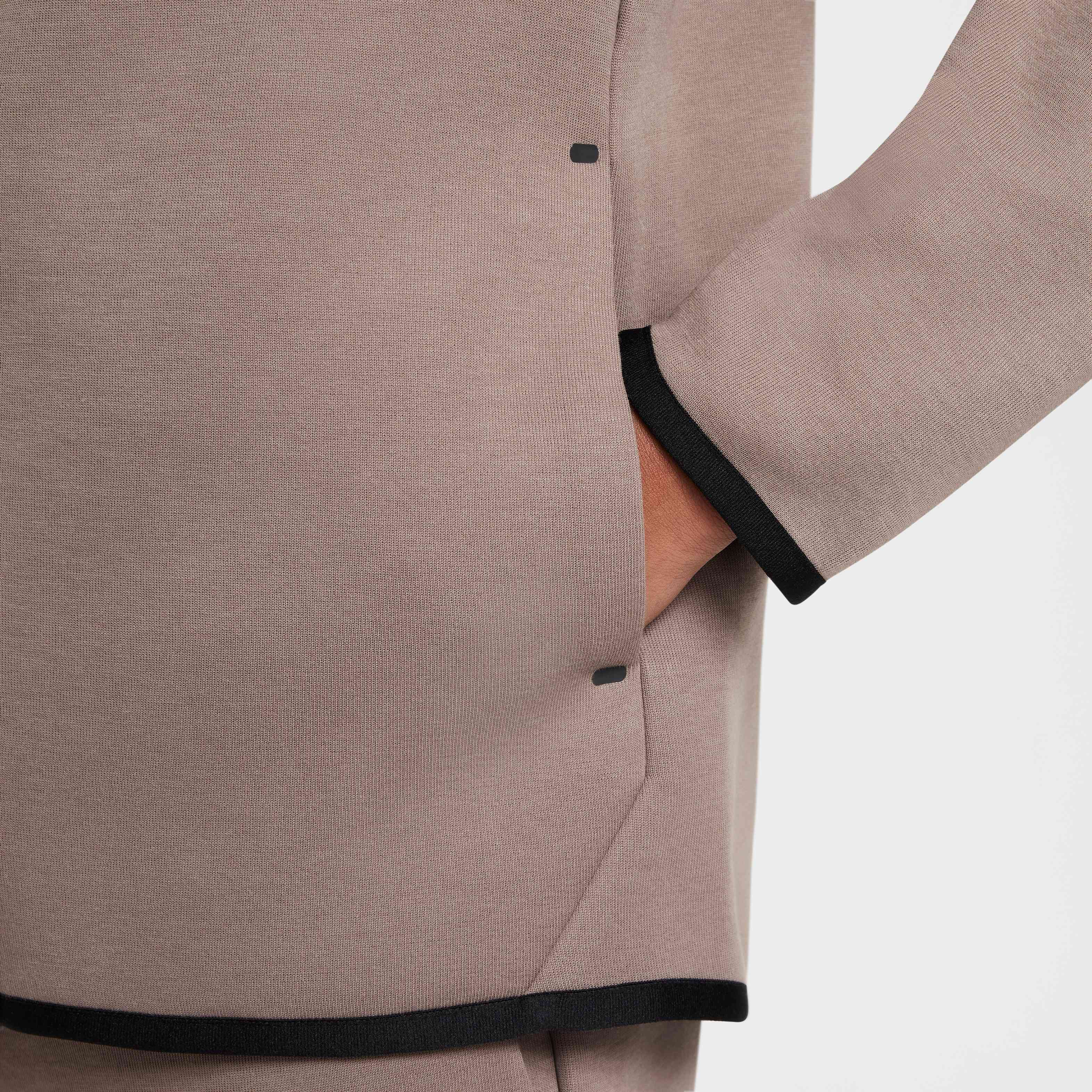 Nike Sportswear Tech Fleece image number 5