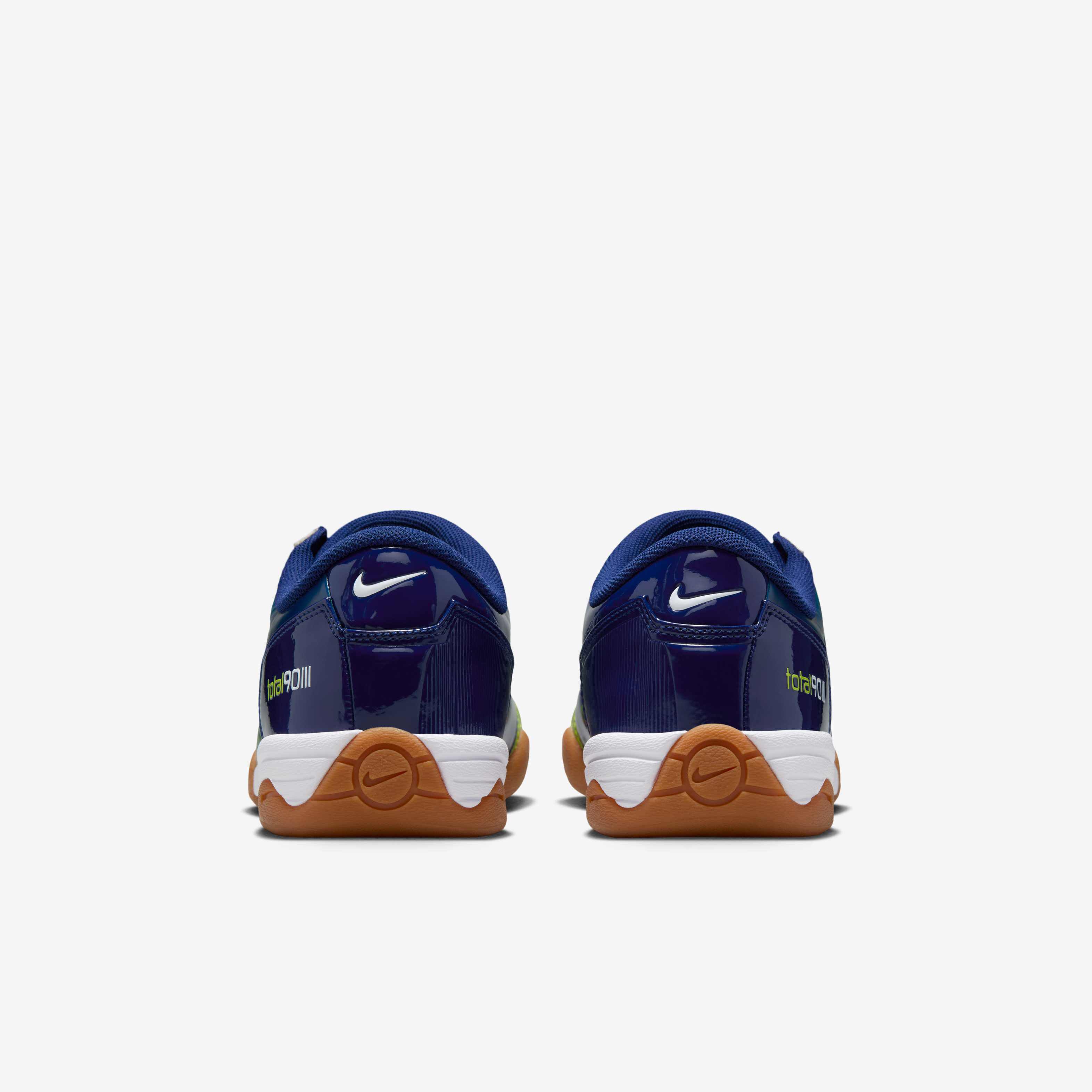 Nike Total90 image number 5