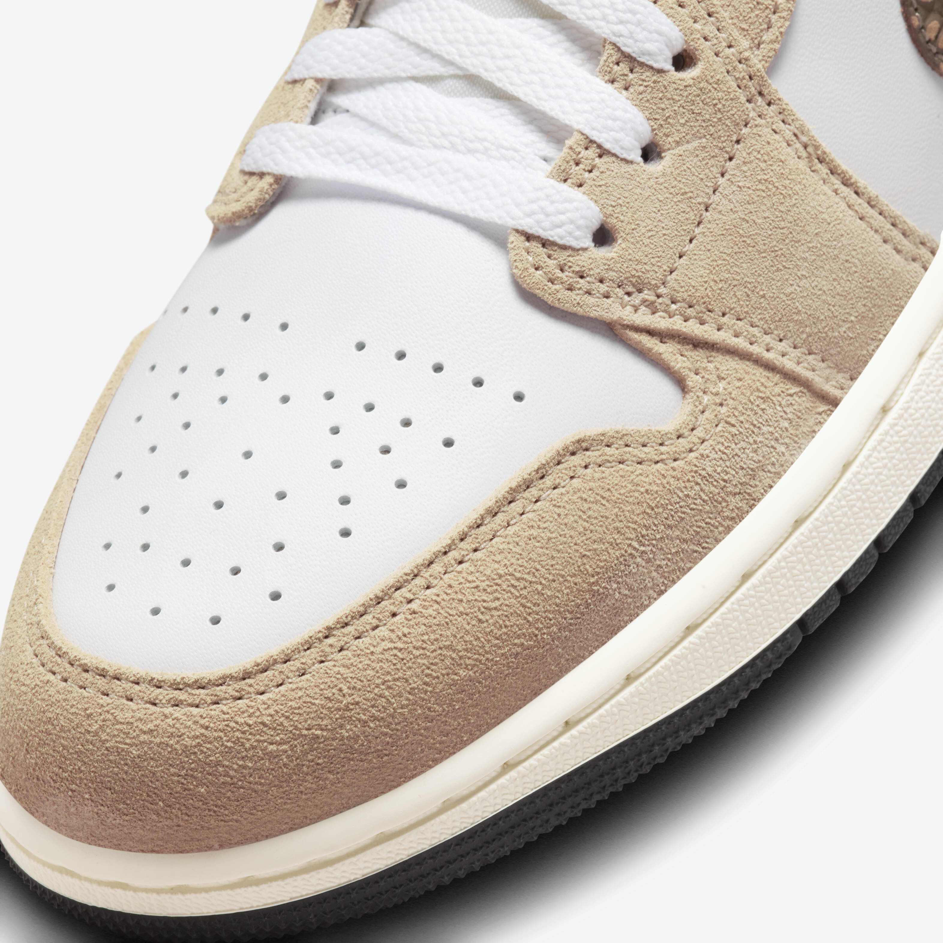 Air Jordan 1 Low SE image number 6