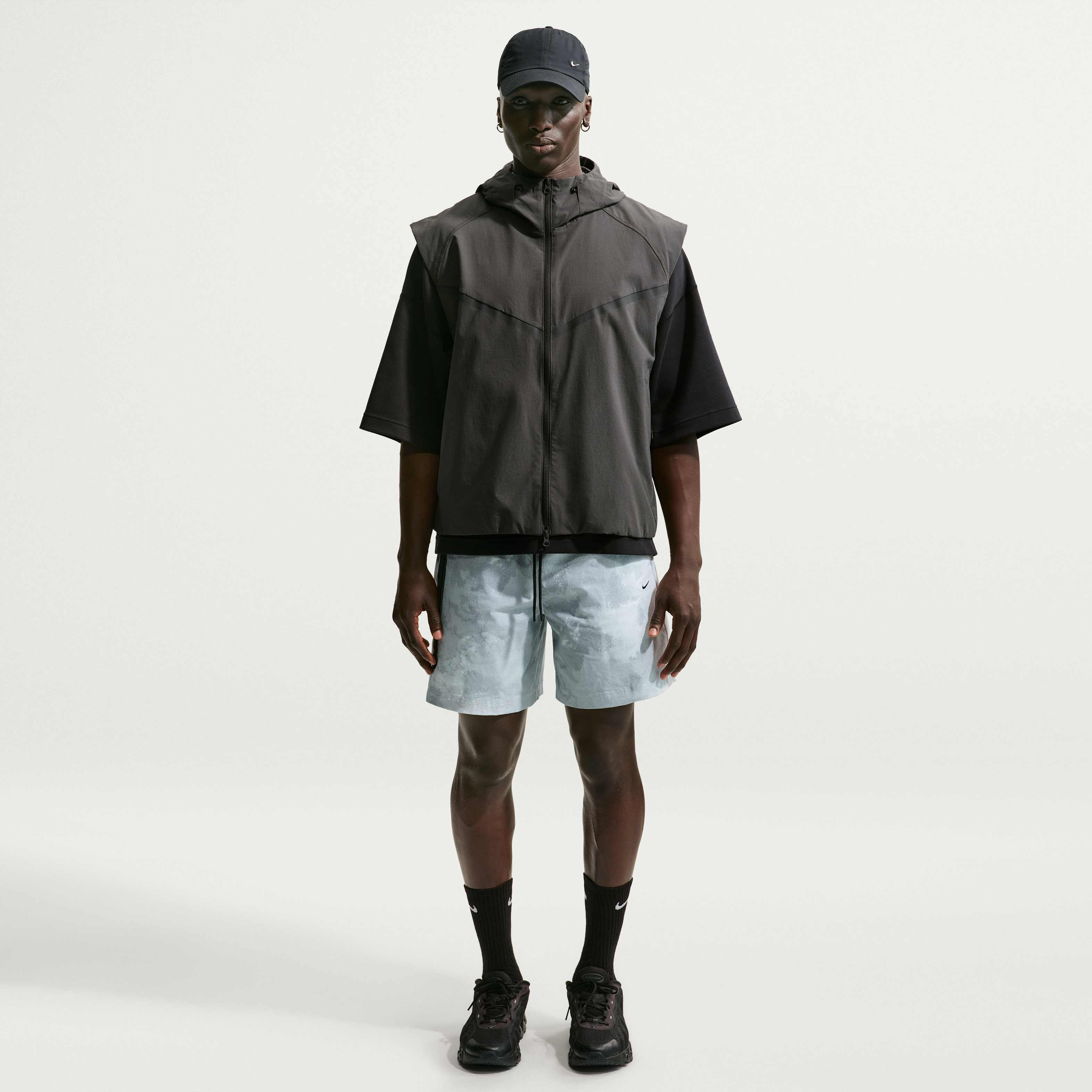 Nike Tech image number 0
