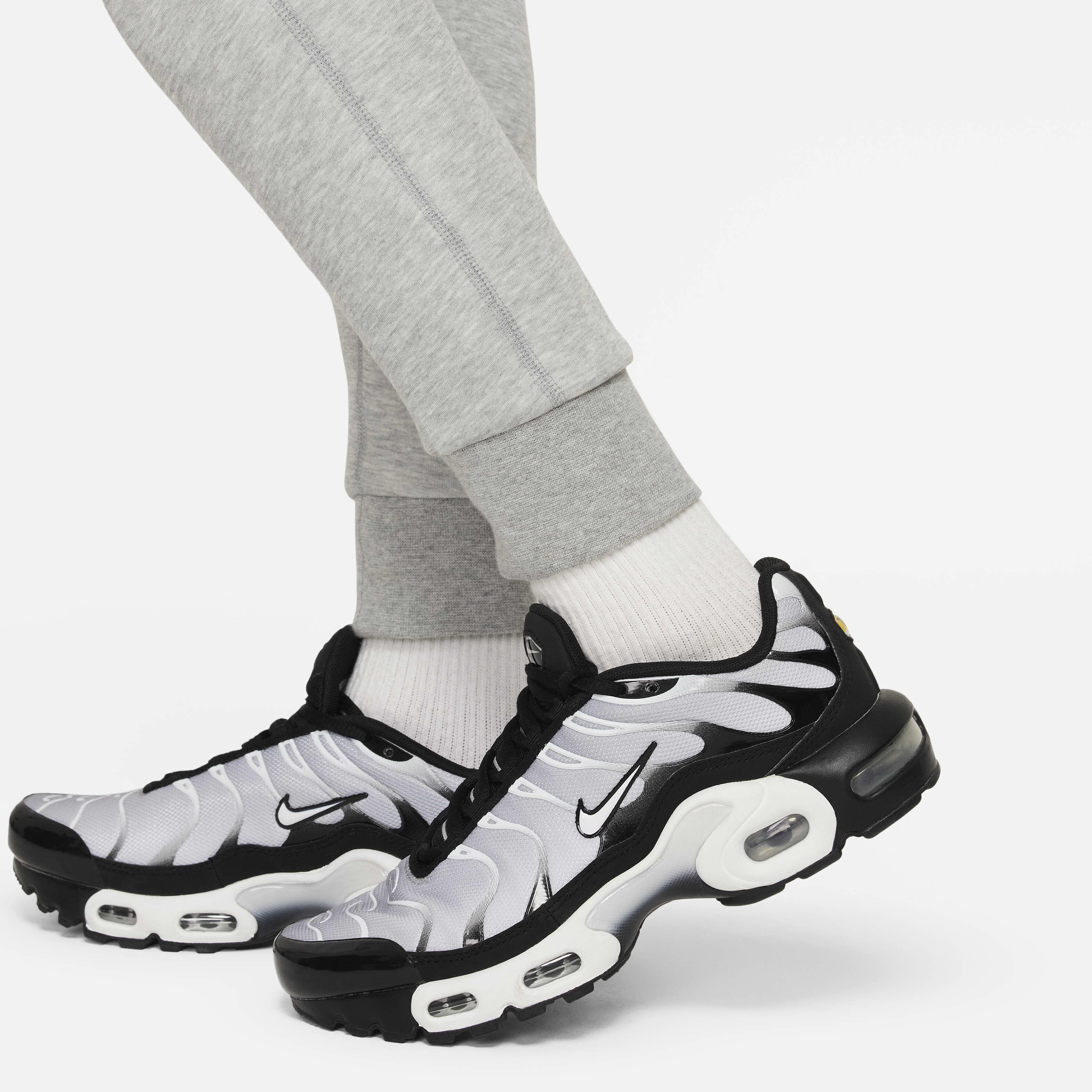 Nike Sportswear Tech Fleece image number 5