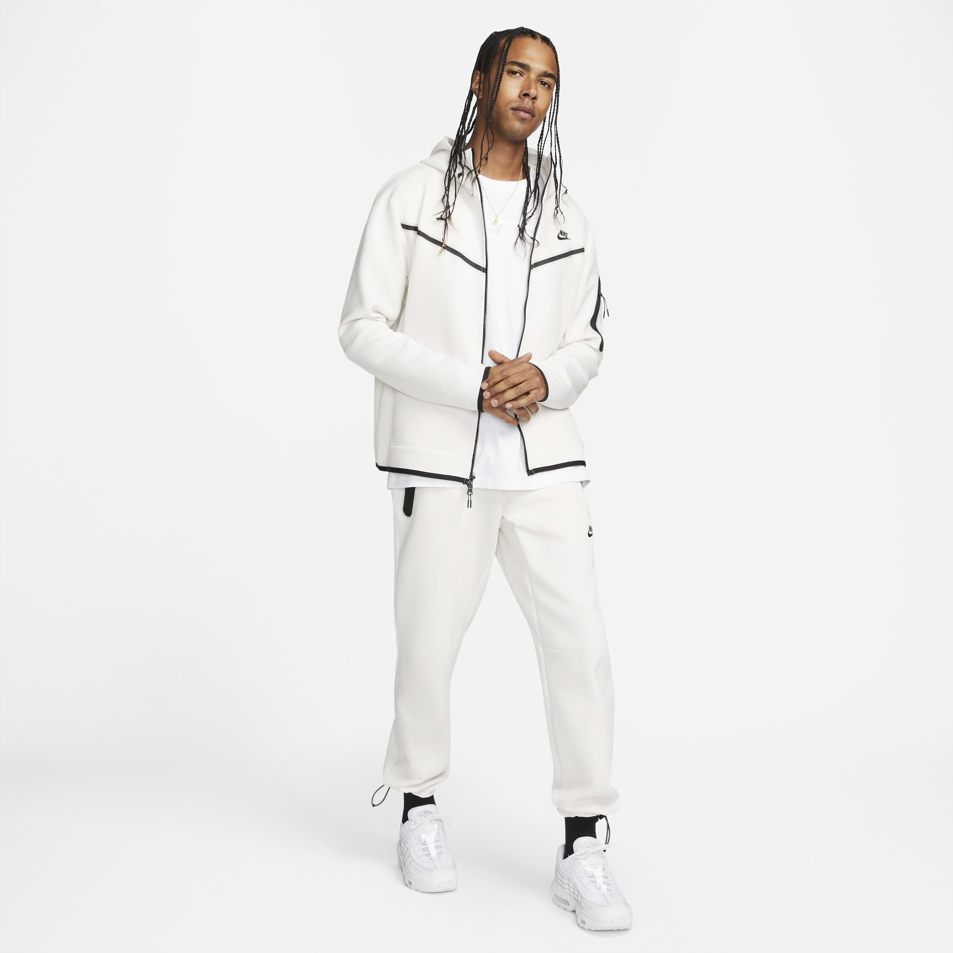Nike Sportswear Tech Fleece image number 6