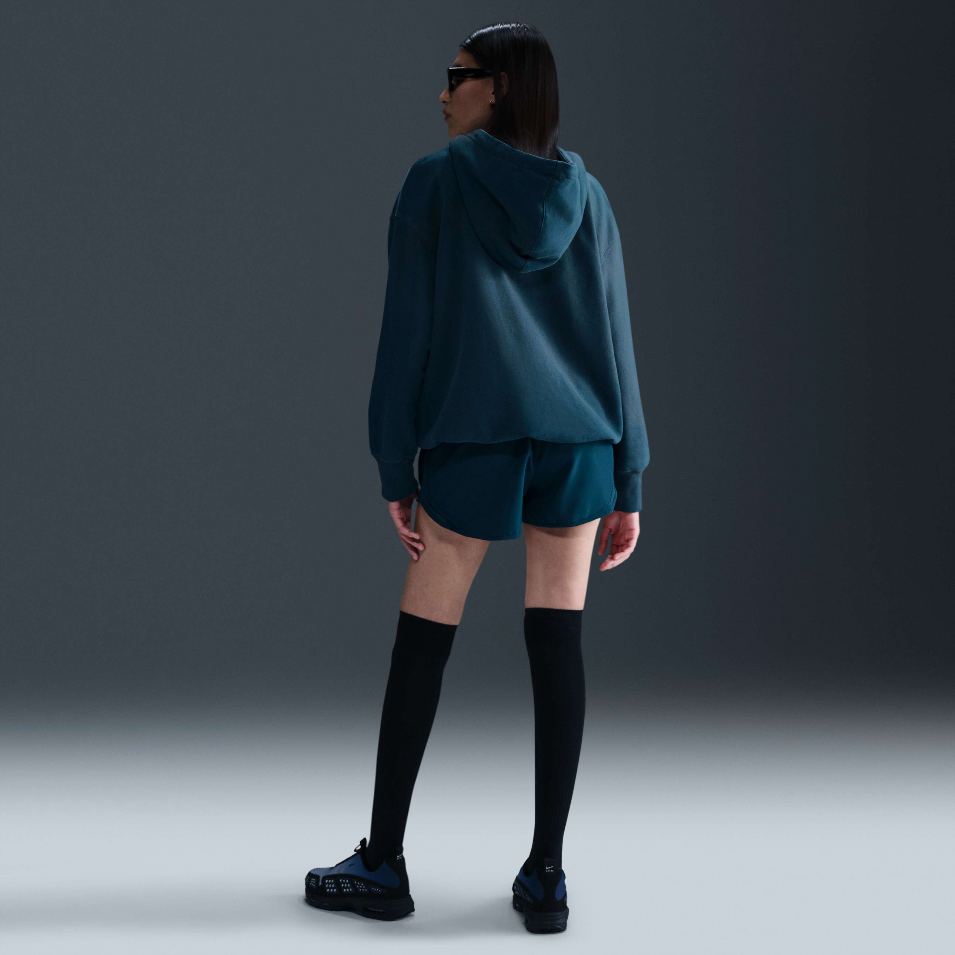 نايكي سبورتسوير فينيكس فليس image number 4