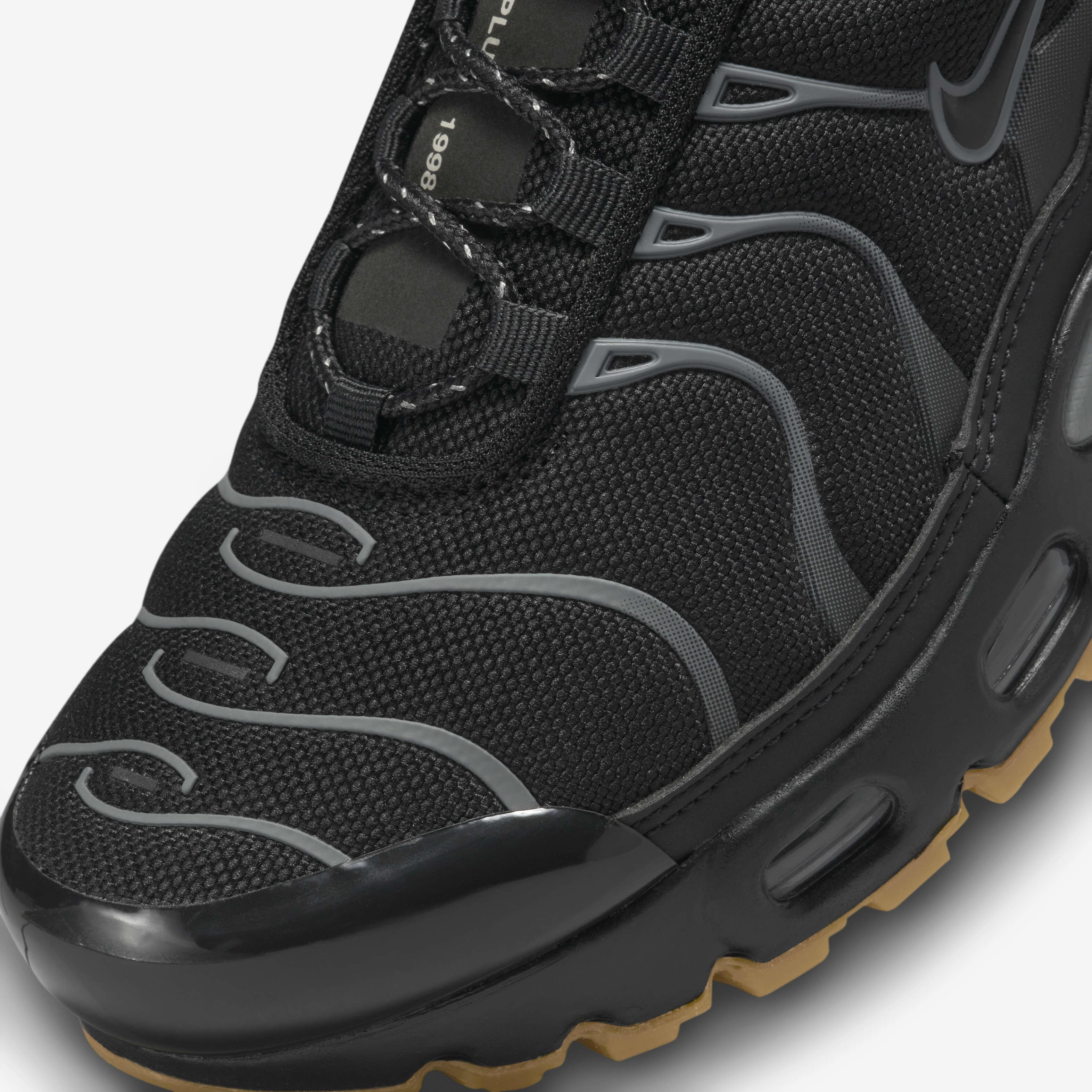 Nike Air Max Plus image number 6