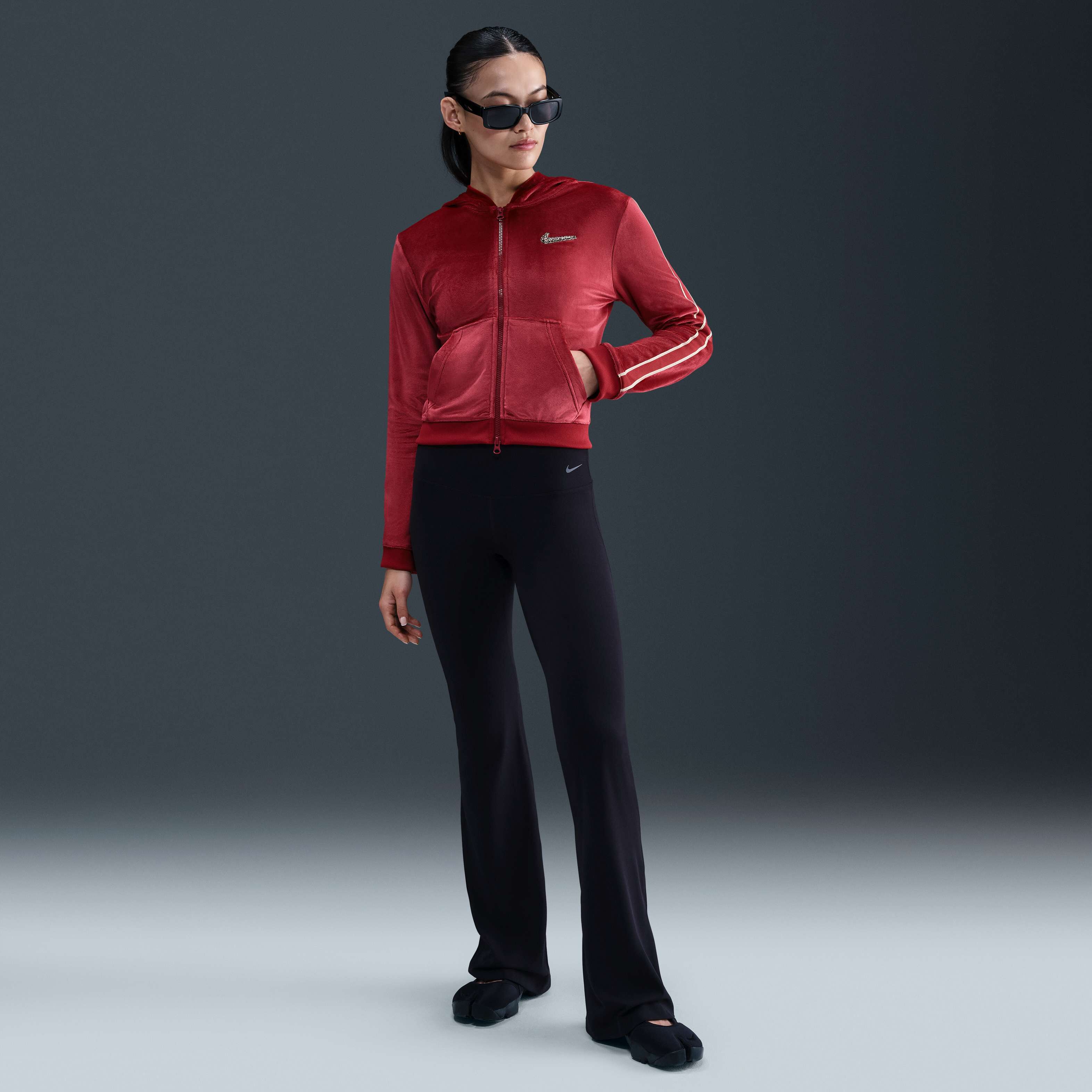 نايكي سبورتسوير image number 3