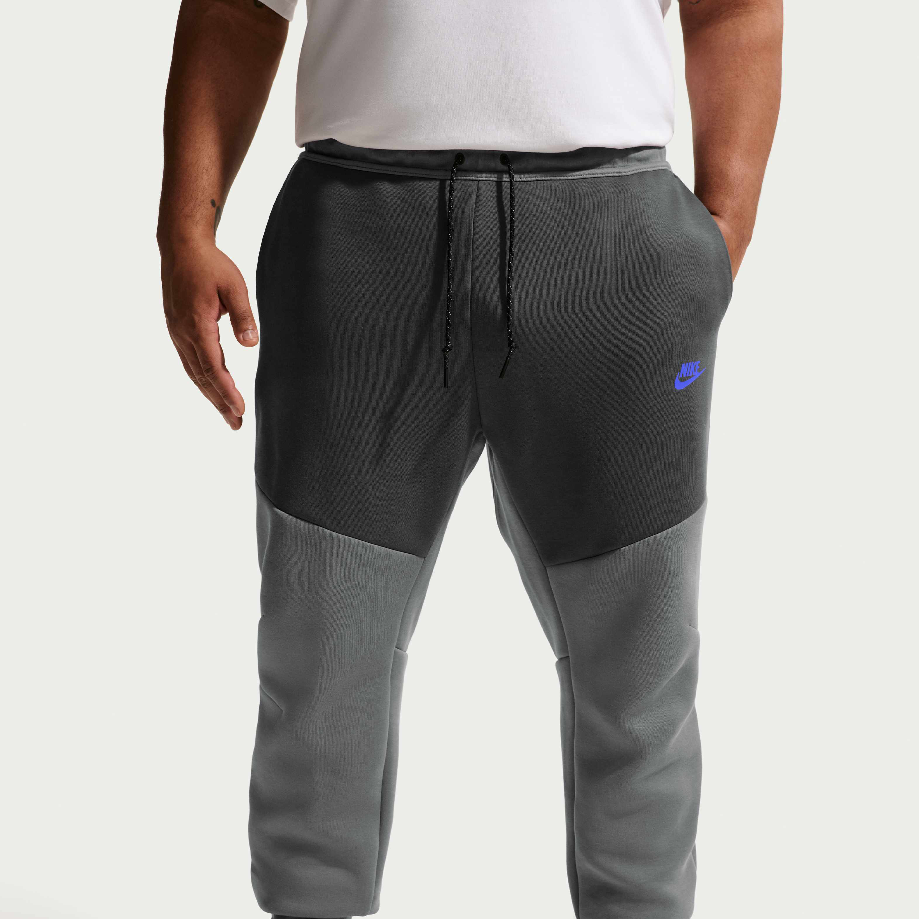 Nike Tech image number 6
