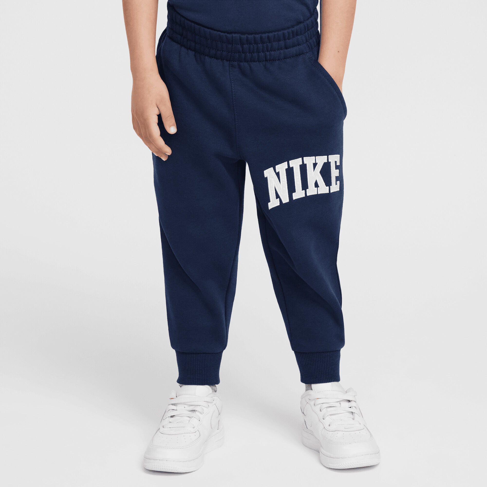 Nike Sportswear Club image number 0