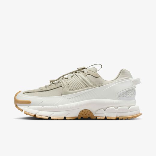 Women's Lifestyle Shoes-Nike, Nike Zoom Vomero Roam, Women's Winterized Shoes