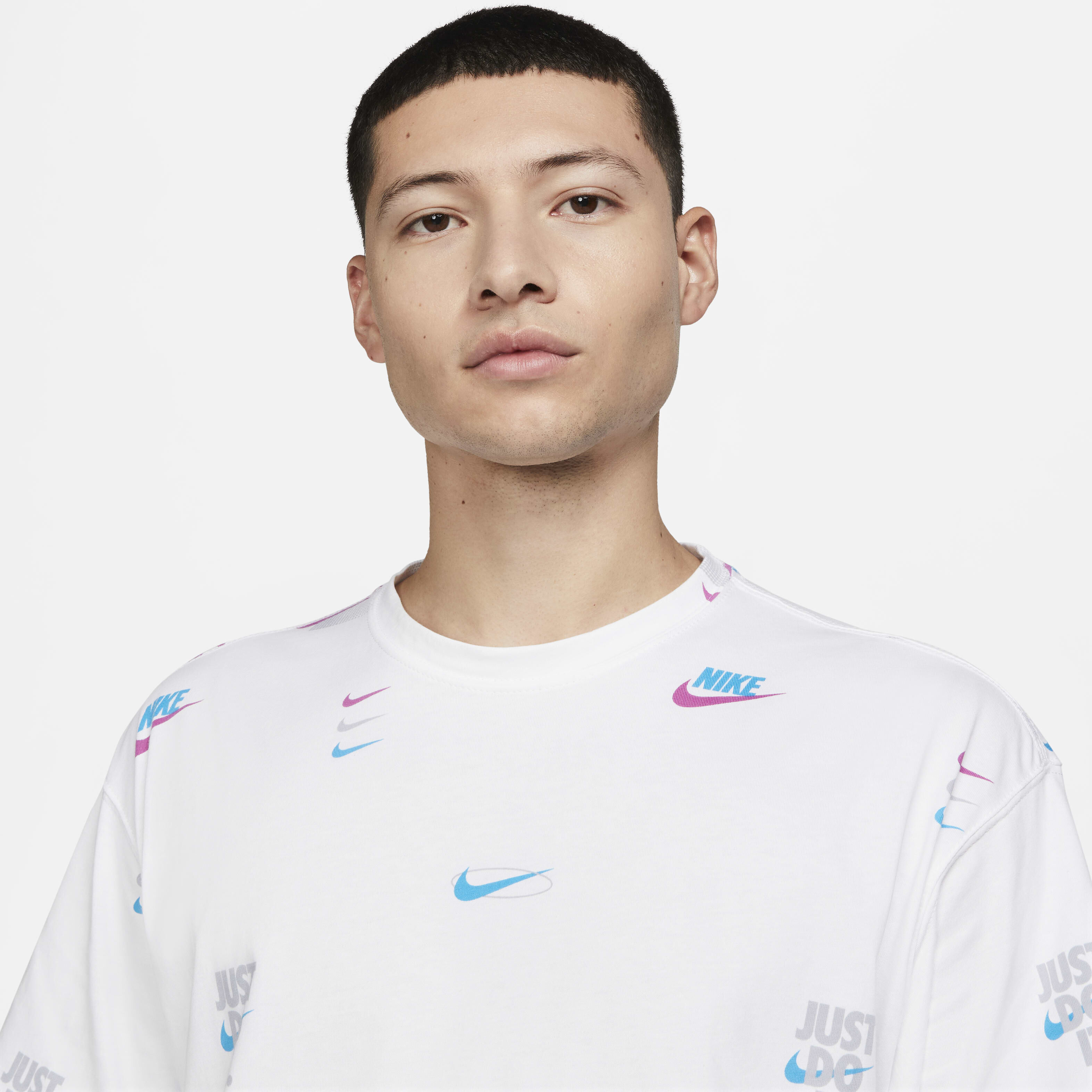 Nike Sportswear image number 2