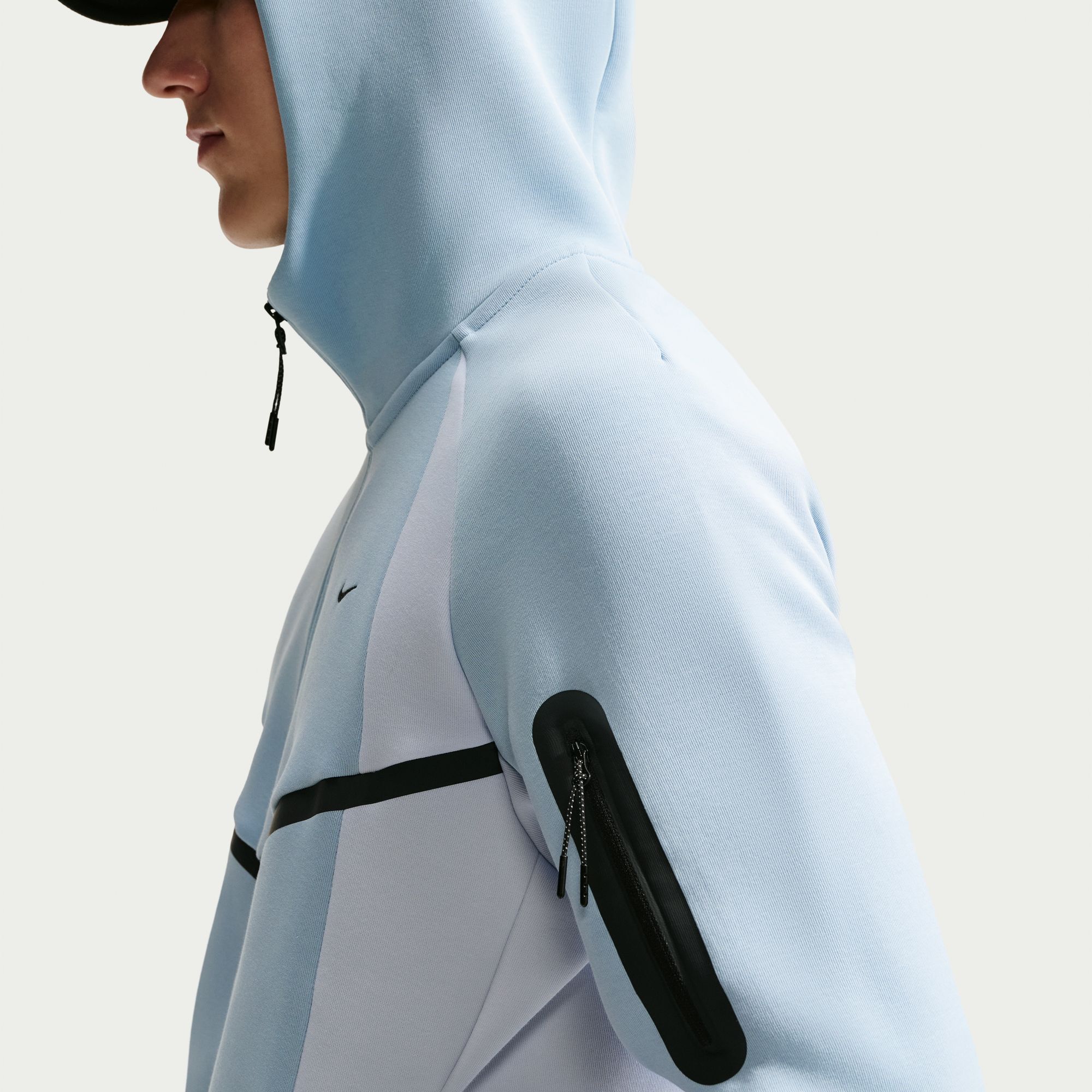 Nike Tech image number 4