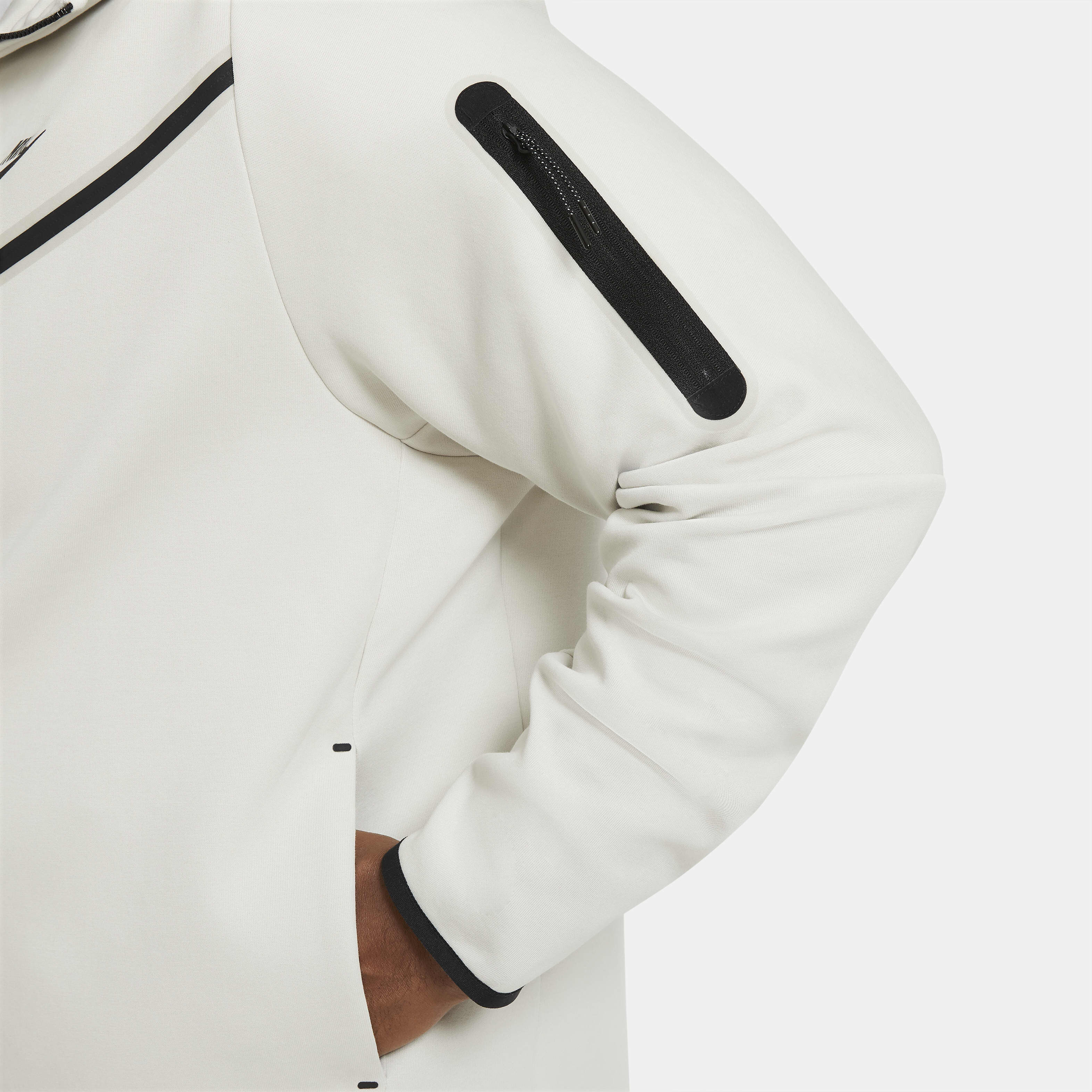 Nike Sportswear Tech Fleece image number 10