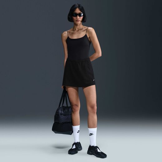 نايكي سبورتسوير تشيل تيري