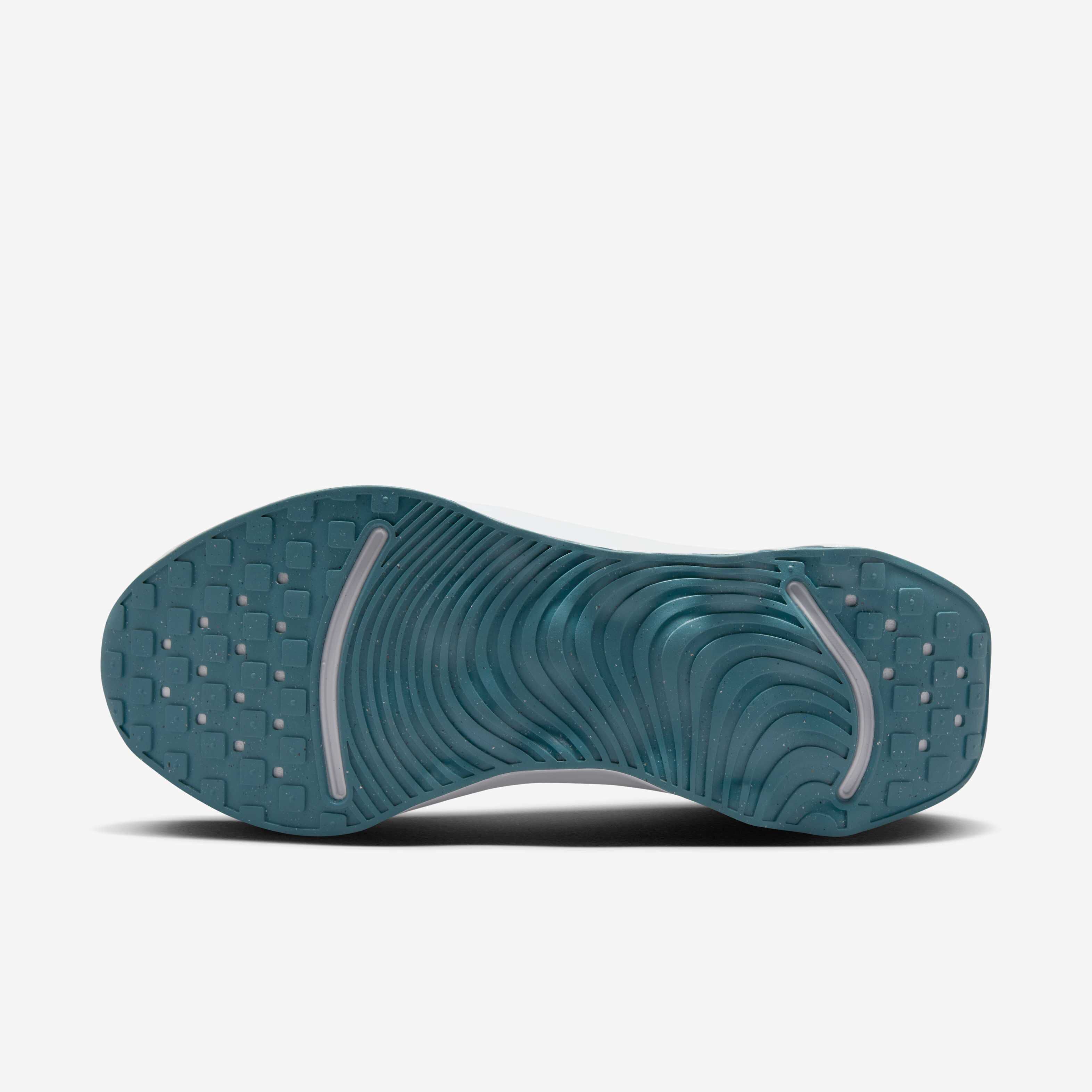 نايكي موتيفا image number 1