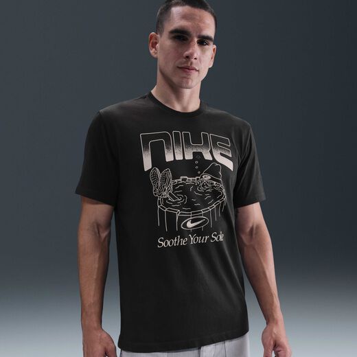 نايكي سبورتسوير