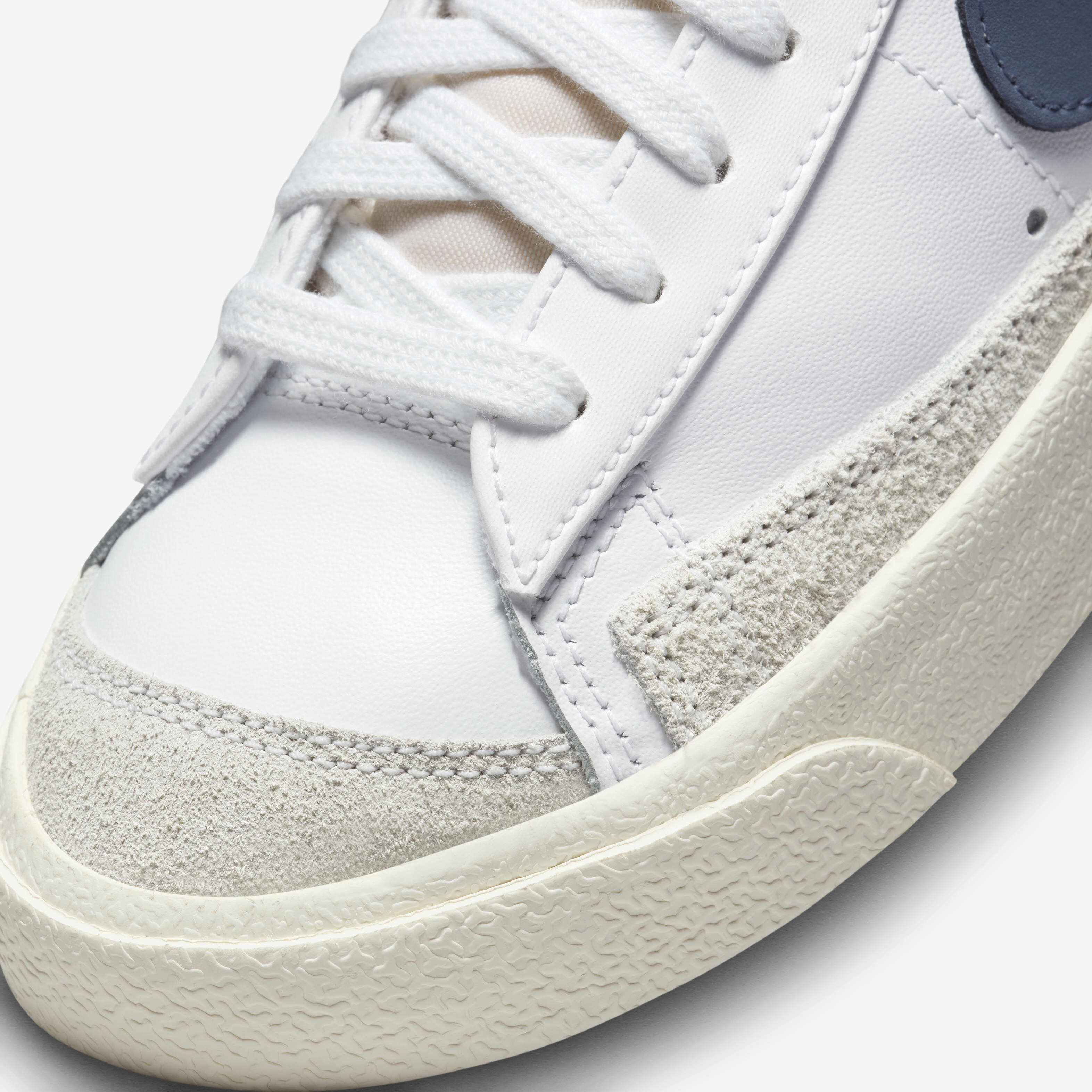 Nike Blazer Mid '77 image number 6
