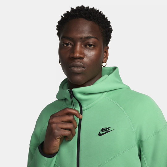 Nike sportswear best sale tech fleece hoodie