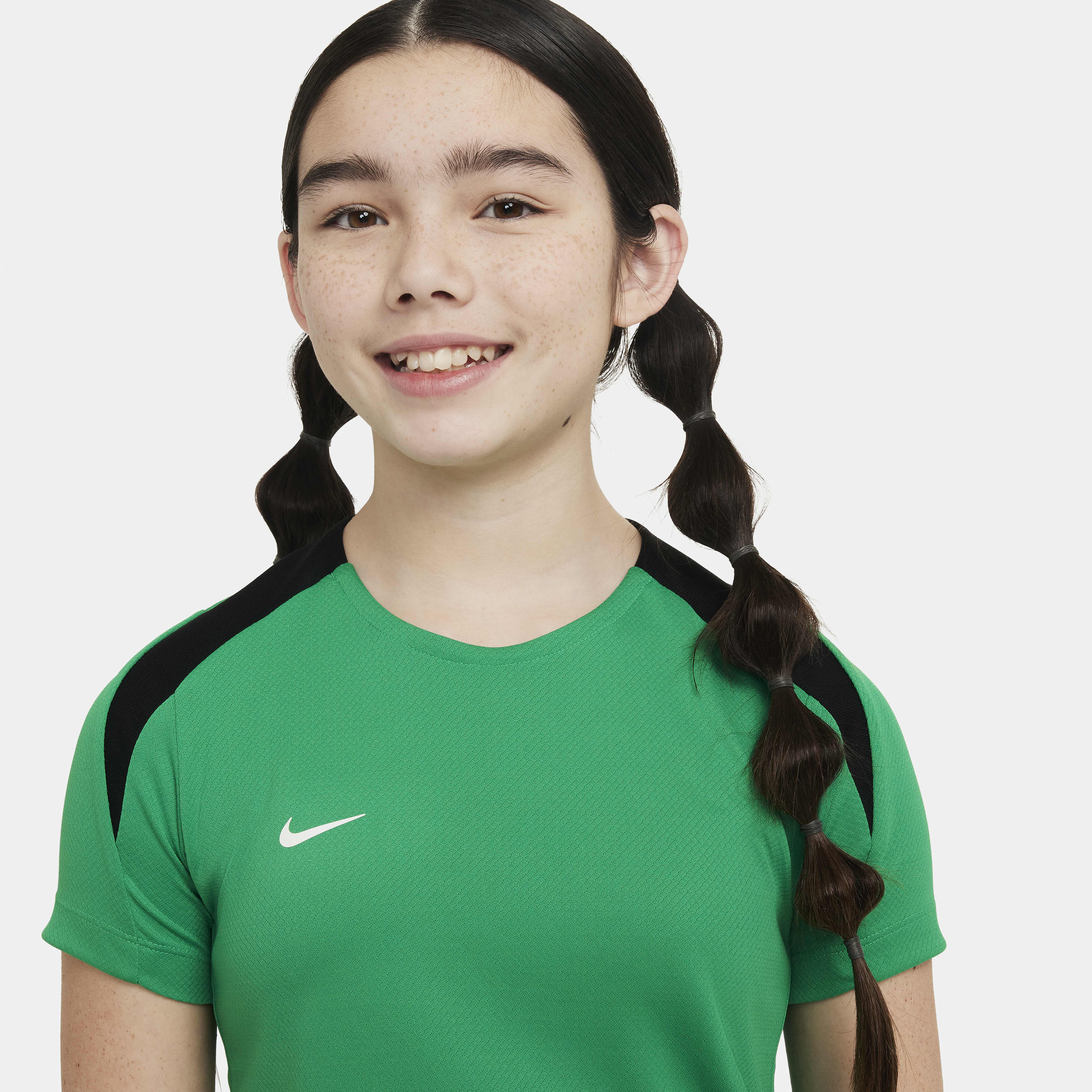 Nike Dri-FIT Strike image number 2