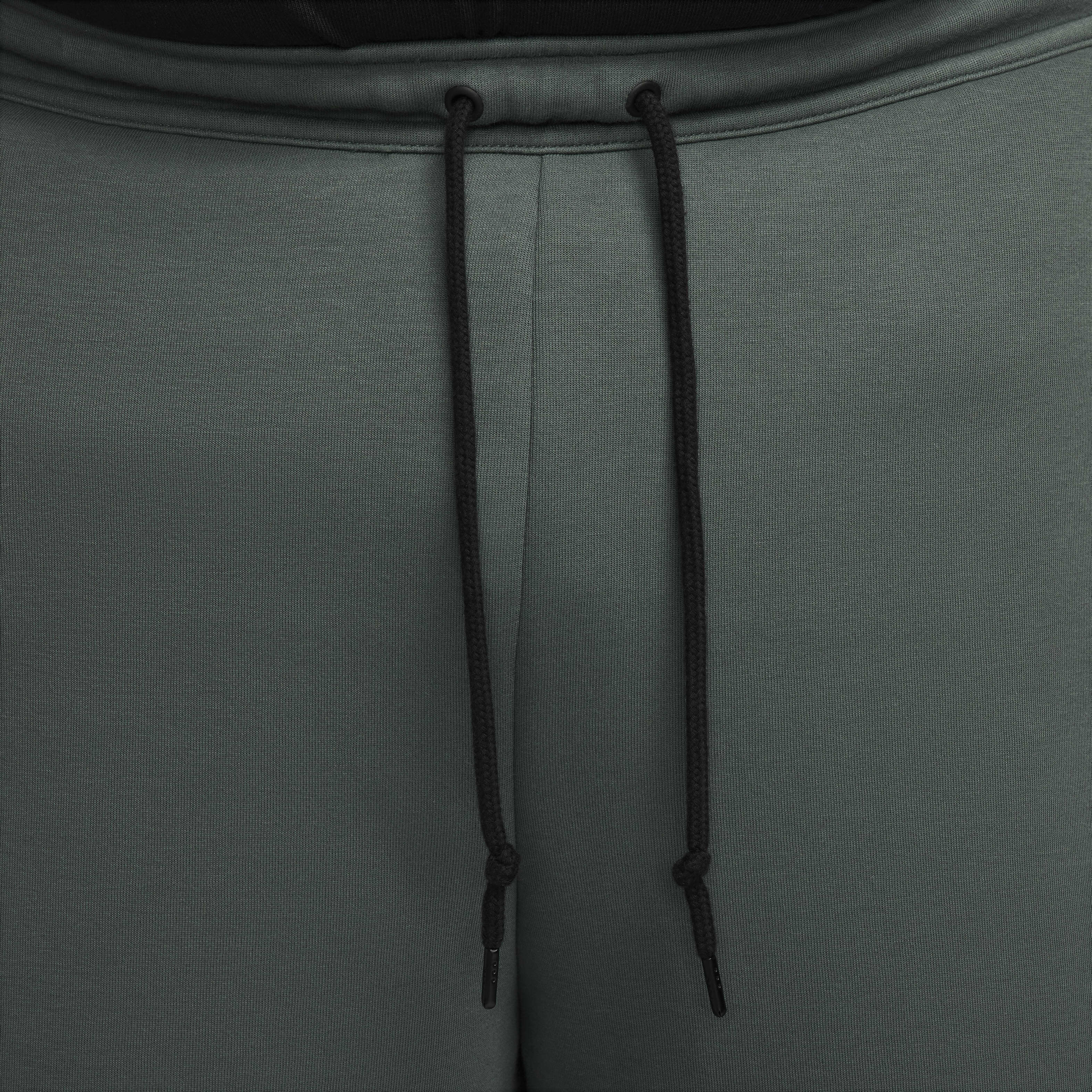 Nike Sportswear Tech Fleece image number 12