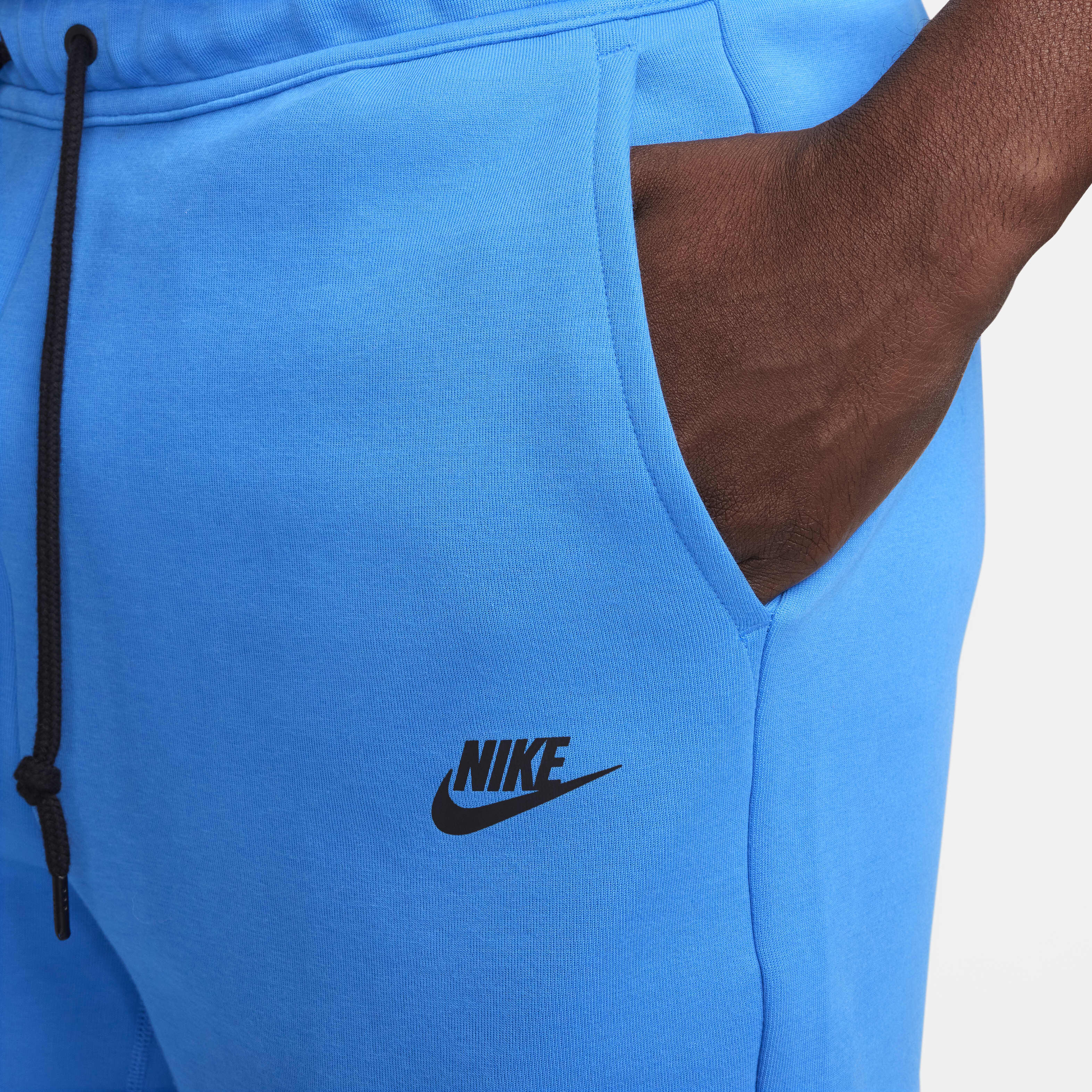 Nike Sportswear Tech Fleece image number 3