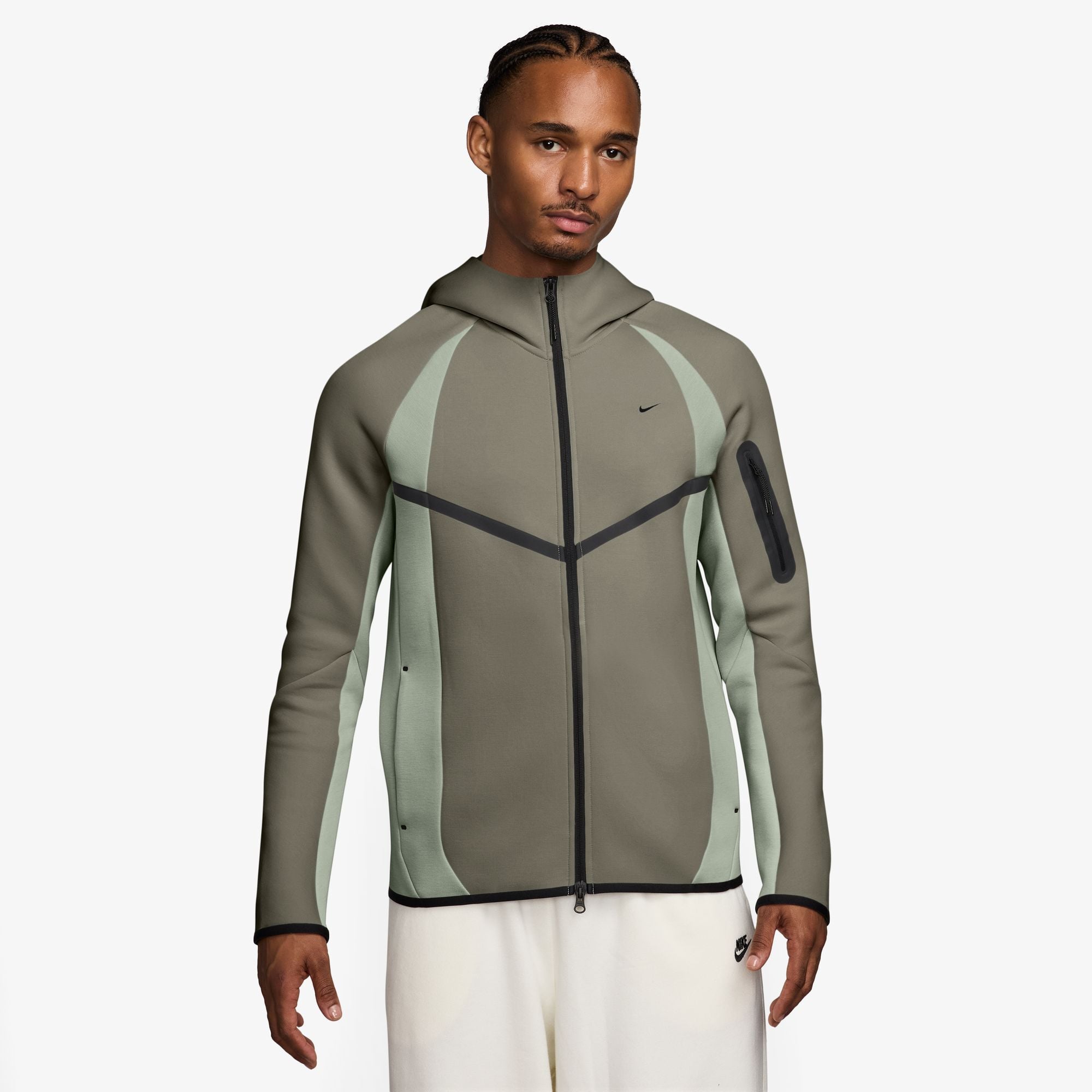 Nike Tech image number 0