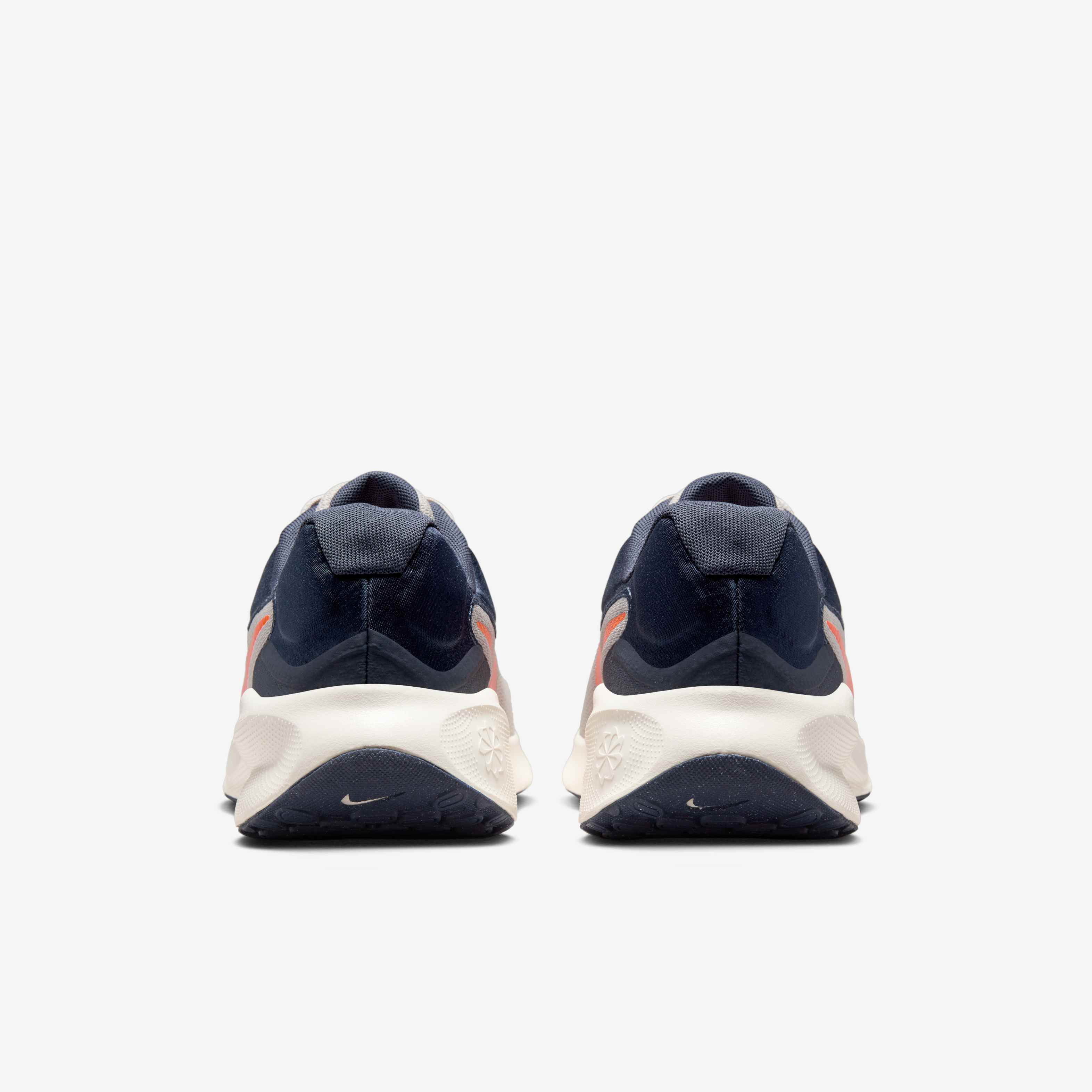 Nike Revolution 7 image number 6