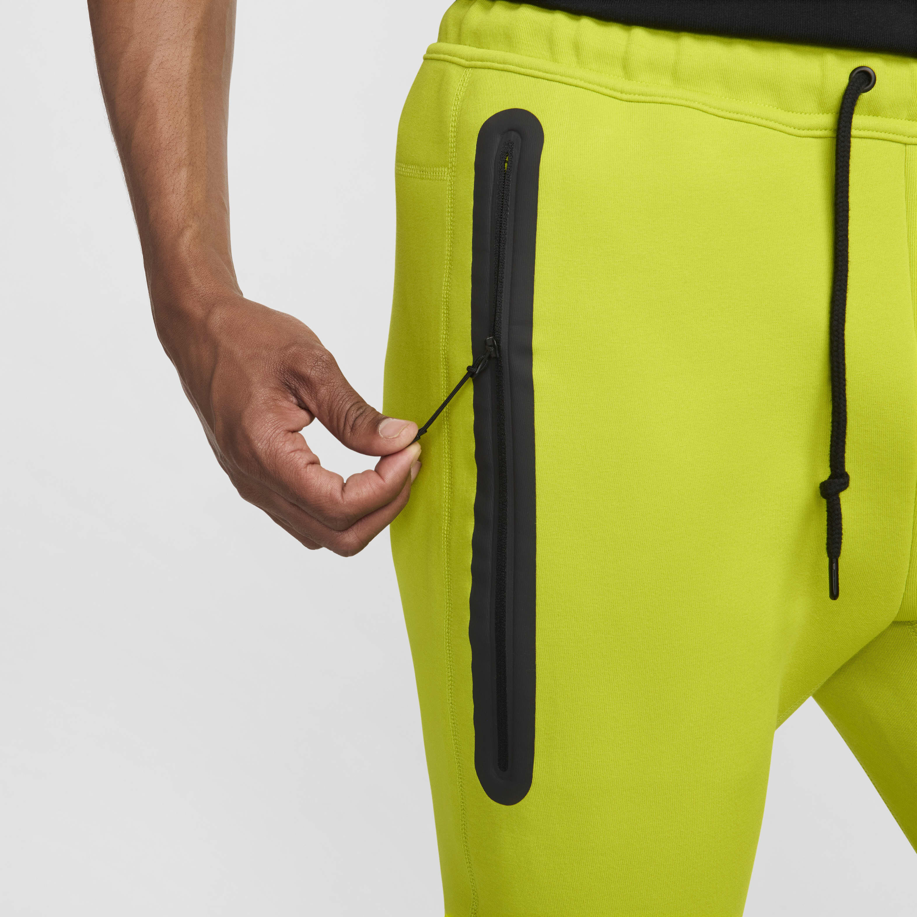 Nike Sportswear Tech Fleece image number 4