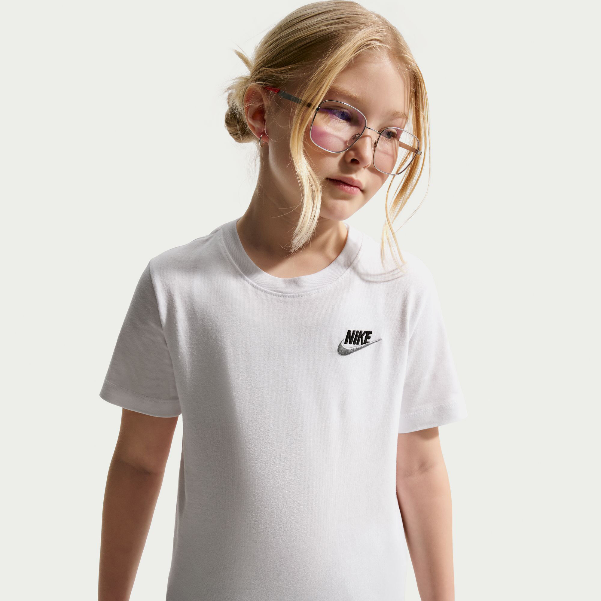 Nike Sportswear image number 2