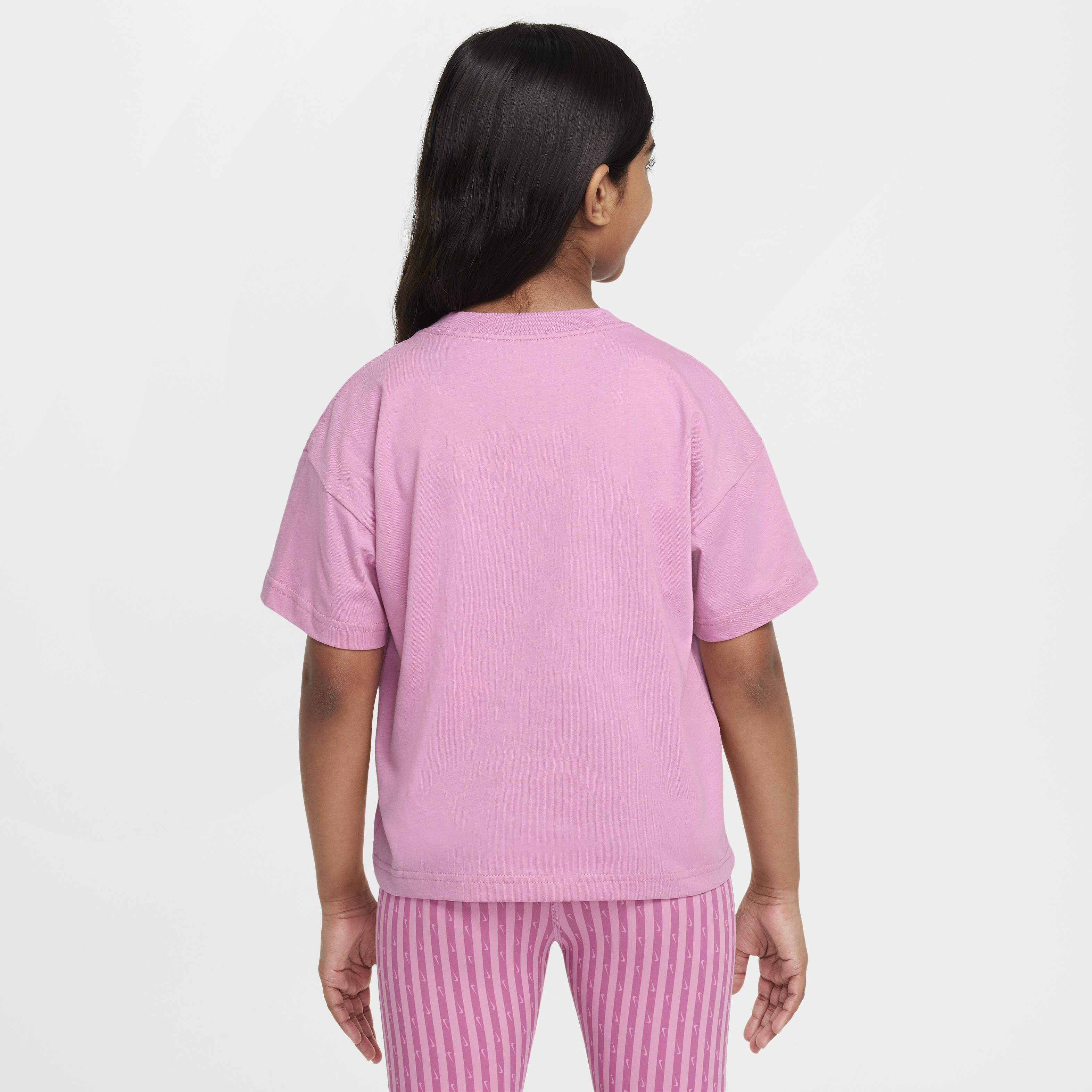 Nike Sportswear Essential image number 1