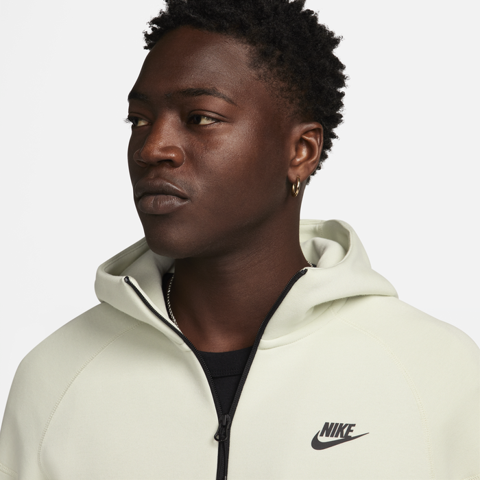 Nike sportswear discount tech fleece hoodie