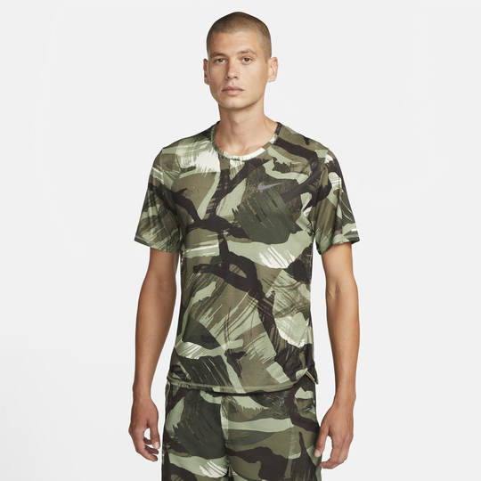 Camouflage t top shirt nike