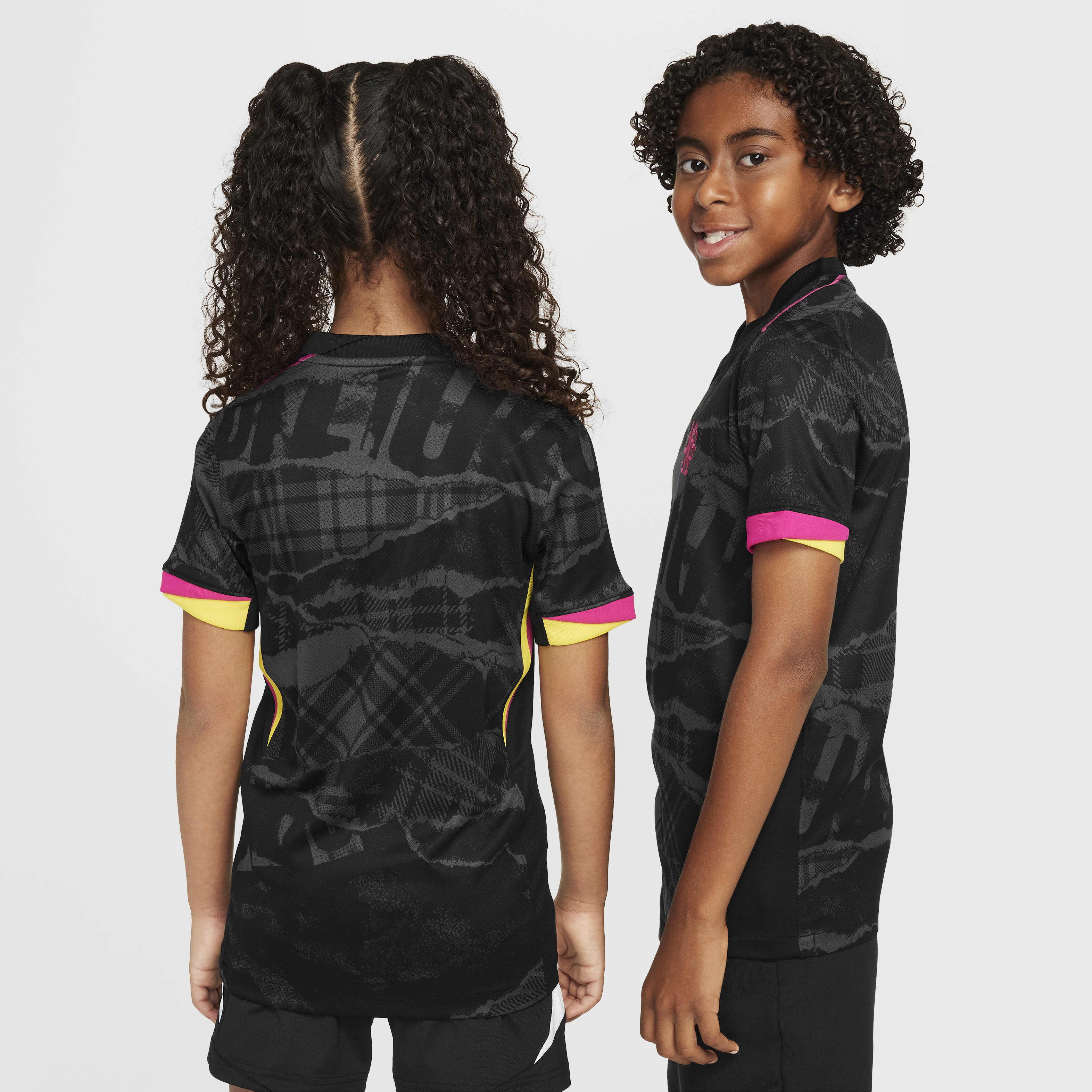 Buy Chelsea F.C. 2024/25 Stadium Third Older Kids' Nike Dri