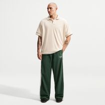 Nike Sportswear Club