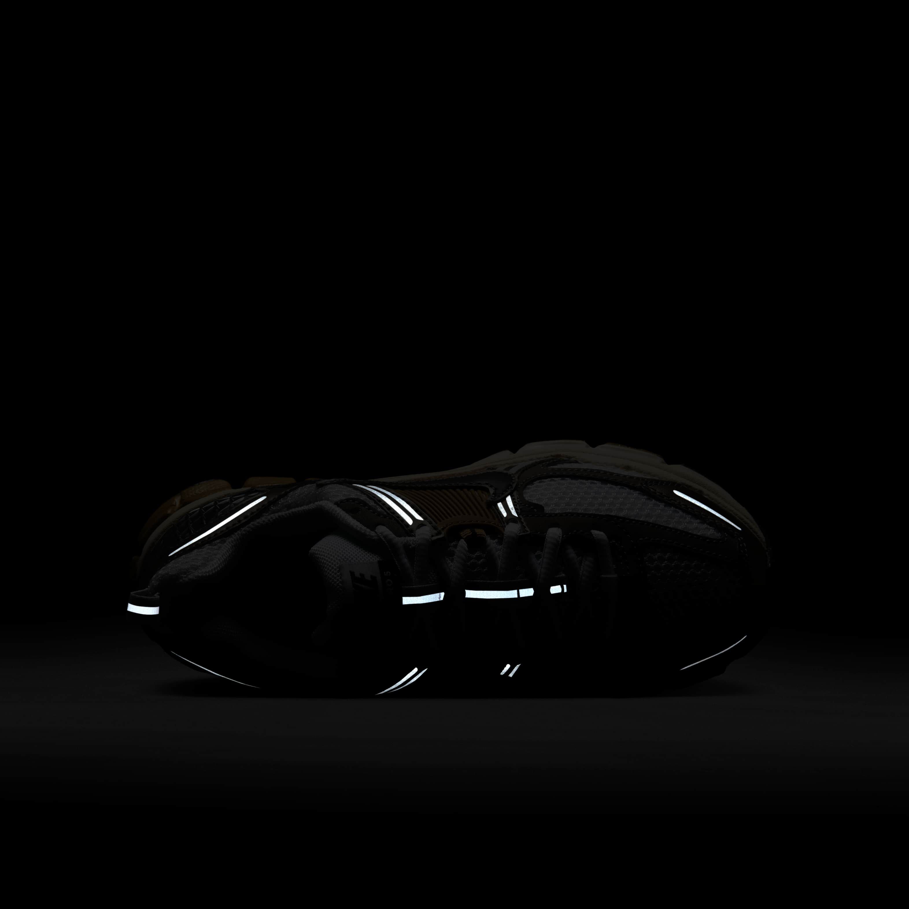 Nike Vomero 5 image number 8