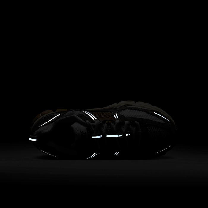 Nike Vomero 5 image number 8 Nike Vomero 5 image number 8