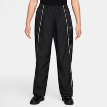 نايكي سبورتسوير