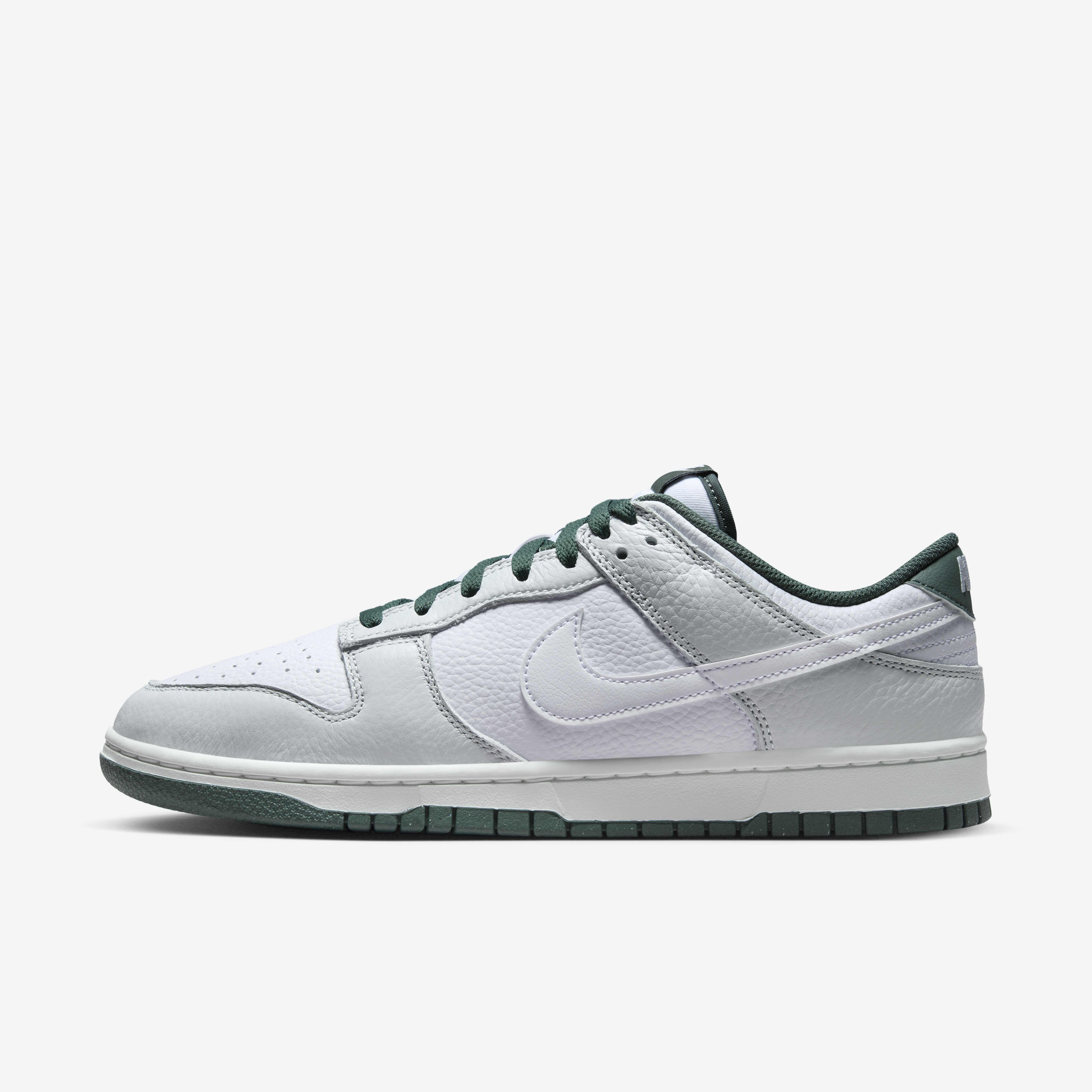 Buy Nike Dunk Low Retro SE Men s Shoes Nike UAE Official
