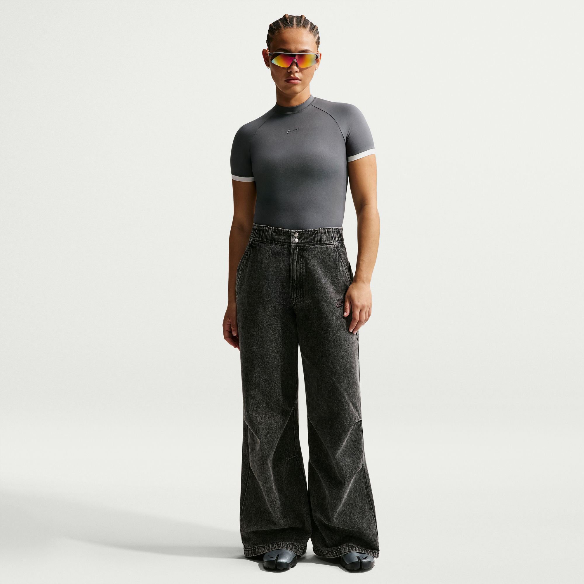 نايكي سبورتسوير image number 0