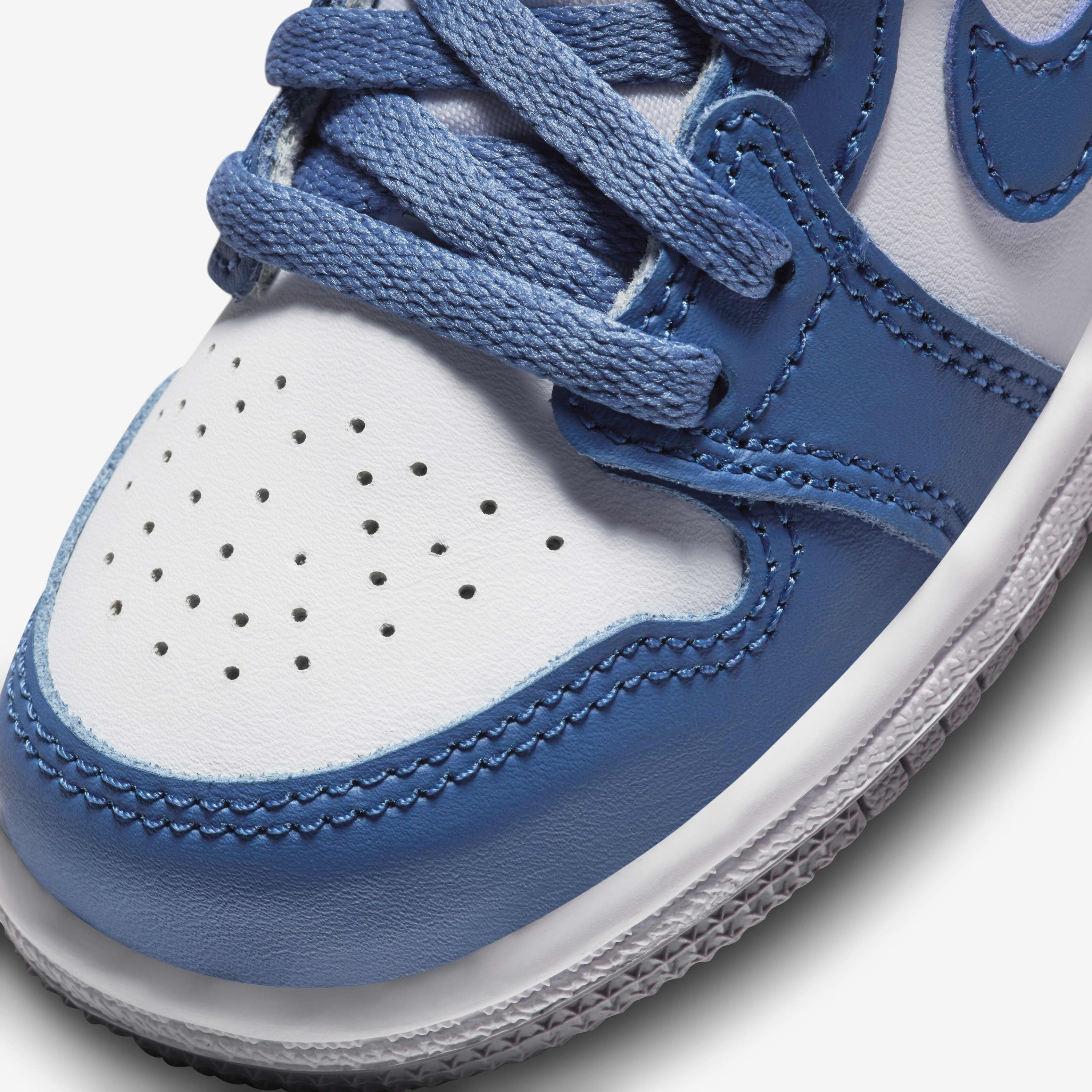 Jordan 1 Retro High OG image number 6