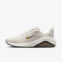Nike Bella 7