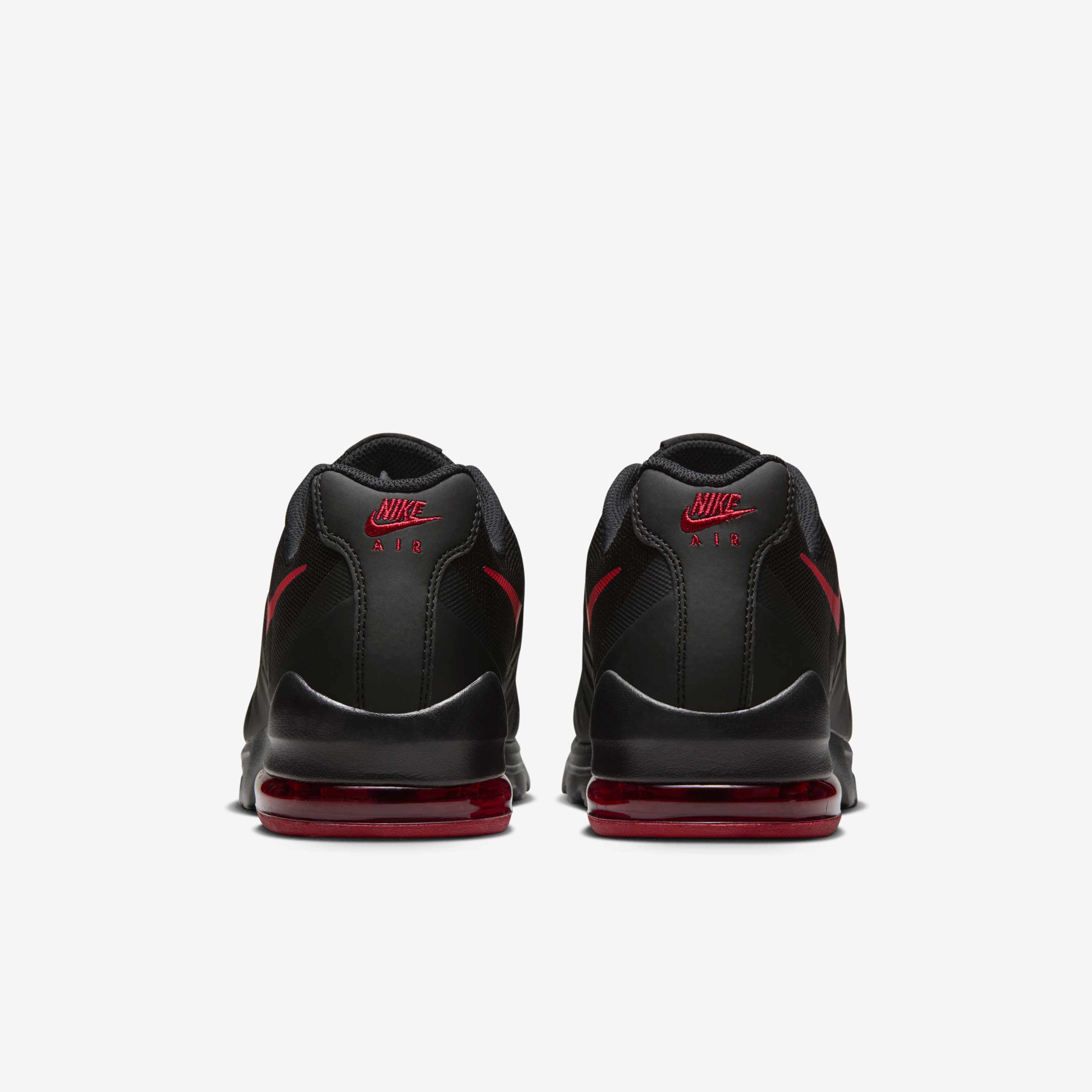 nike air max invigor black and red